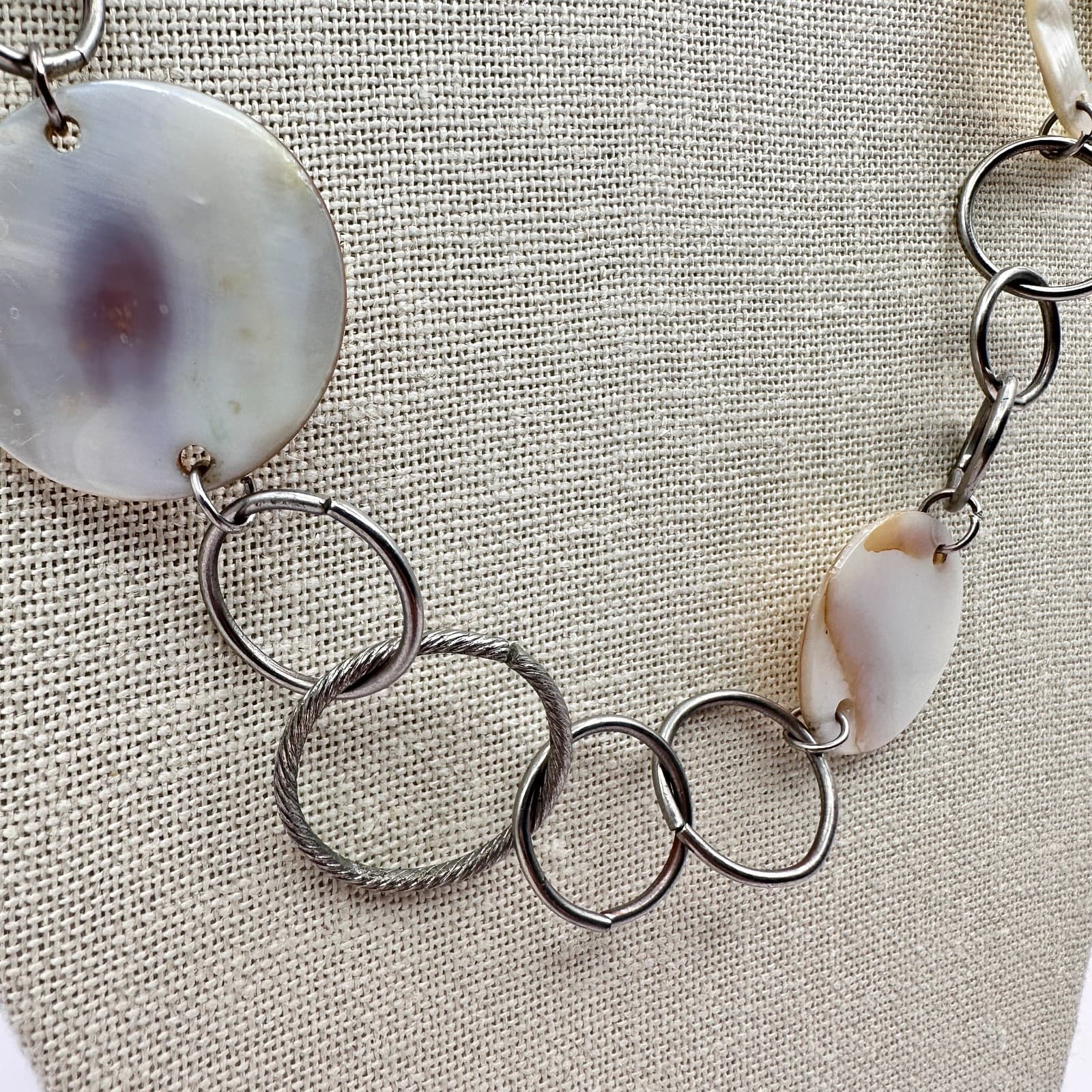 Vintage 90s Mother of Pearl Shell Station Silver Tone Necklace Classic Jewelry - Thumbnail 3