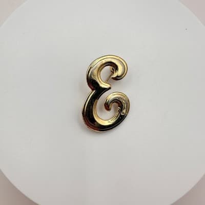 Vintage 90s Gold Tone Script Initial Brooch Pin Classic Fashion Jewelry - Thumbnail 2