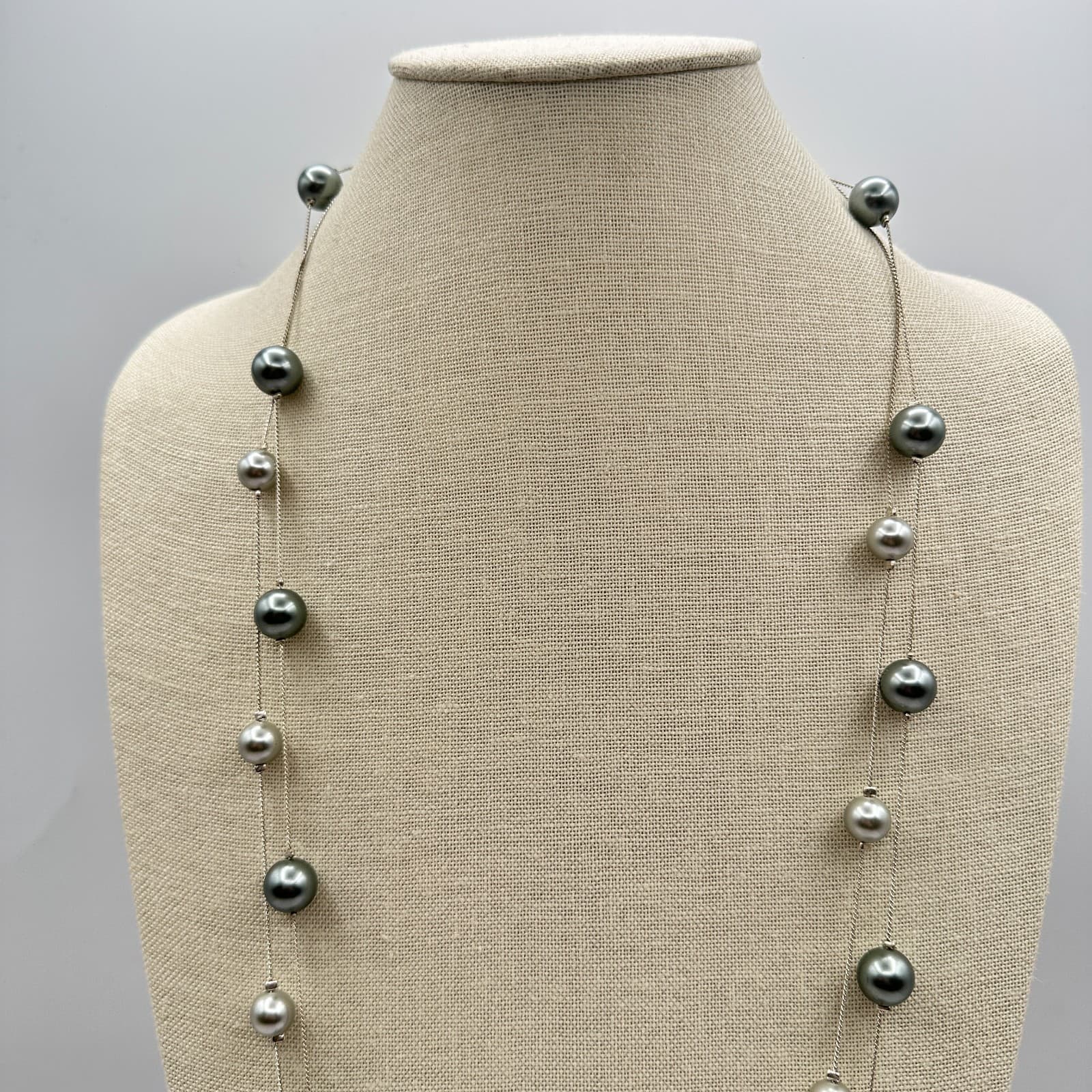 Vintage 90s Gray Faux Pearl Station Silver Tone Necklace Long Layering Jewelry - Thumbnail 7