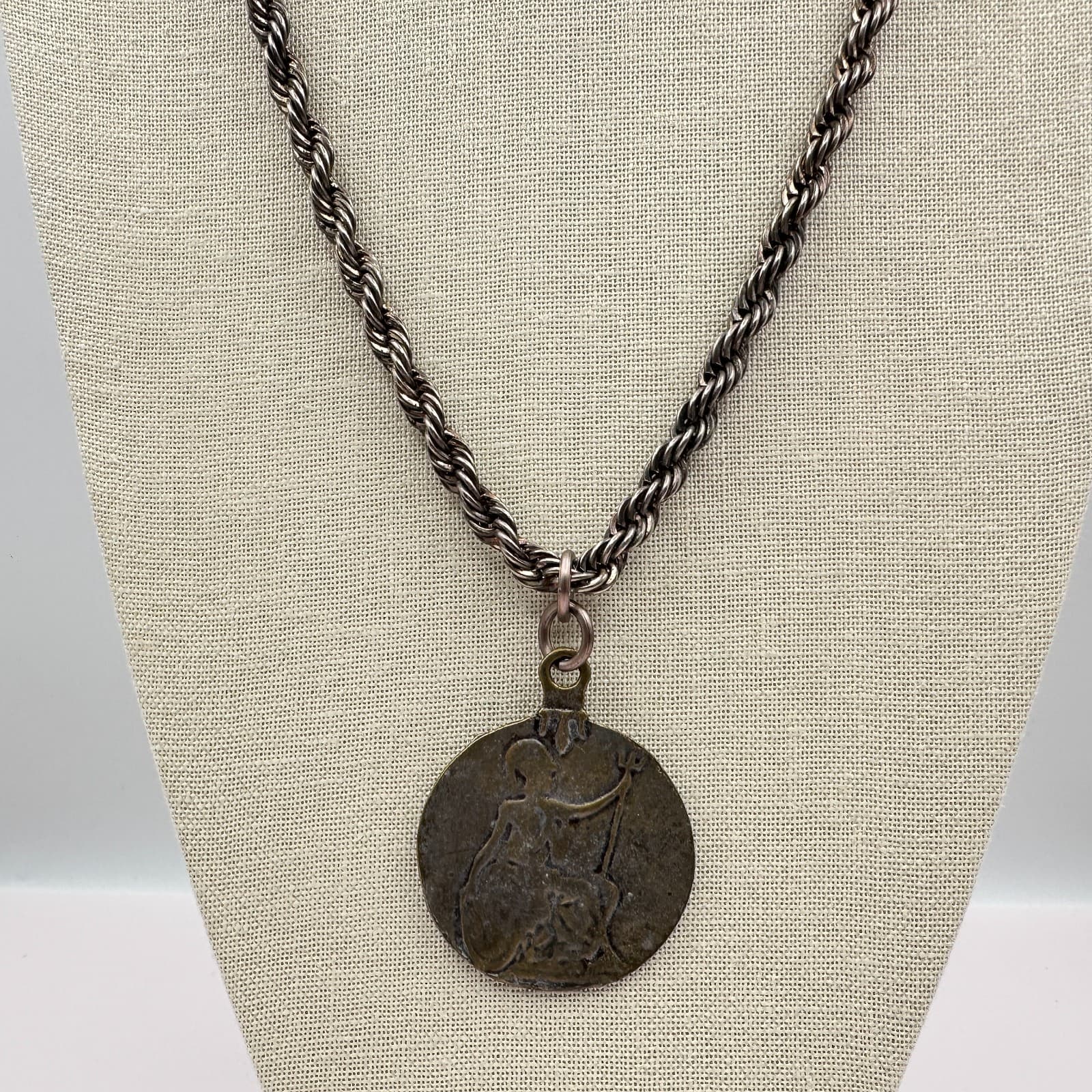 Vintage Y2K Rope Chain Silver-Tone Britannia Penny Medallion Pendant Necklace - Thumbnail 6