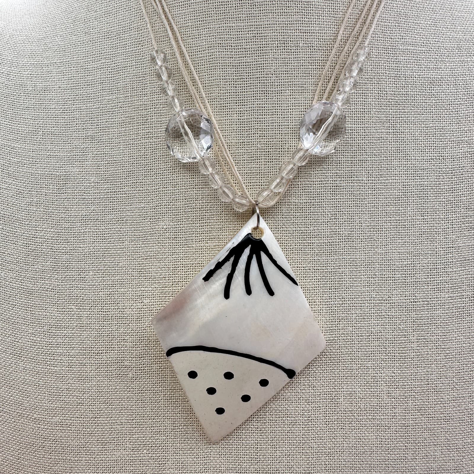 Vintage 90s Multi Stand Beaded Hand Painted Mother-of-Pearl Pendant Necklace - Thumbnail 8