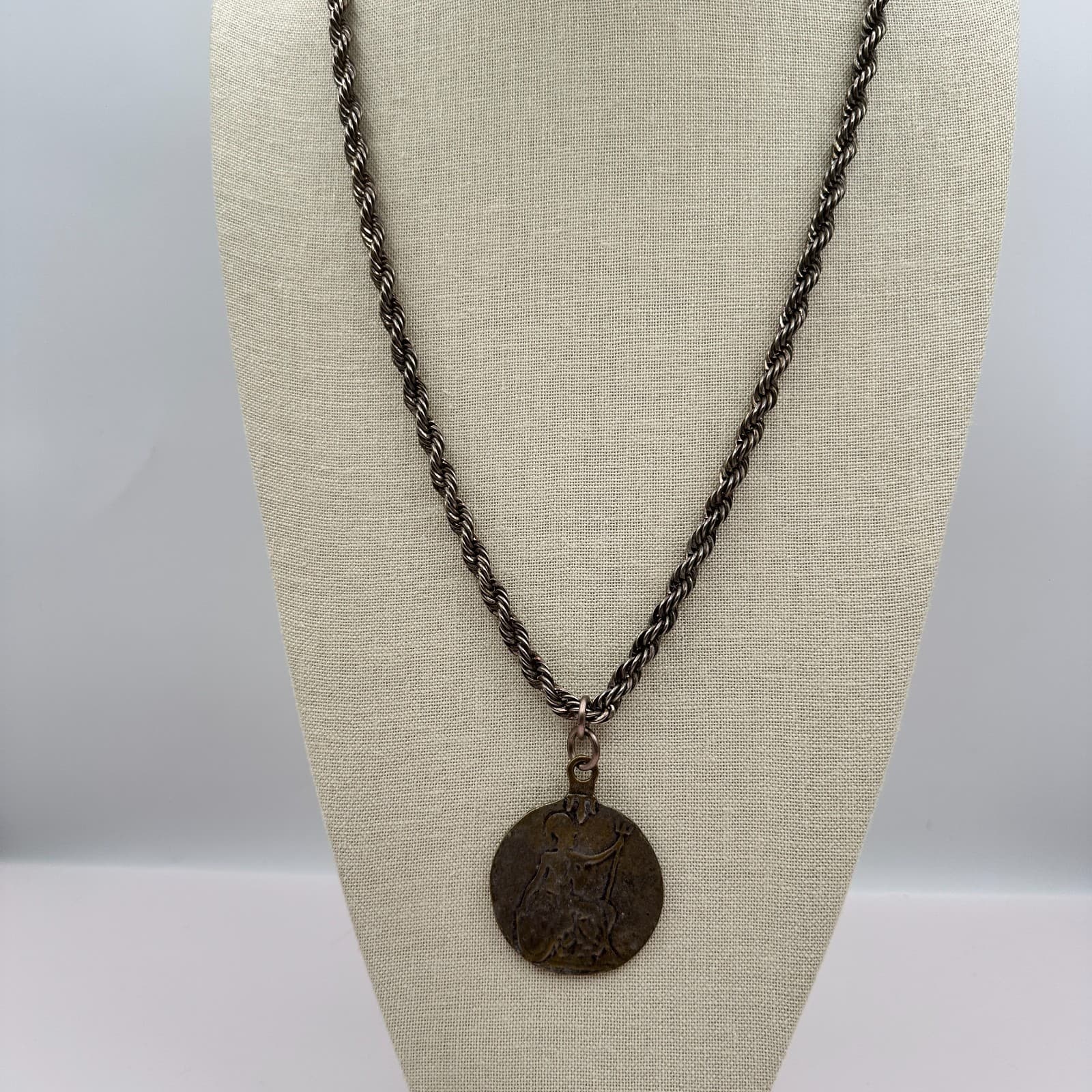 Vintage Y2K Rope Chain Silver-Tone Britannia Penny Medallion Pendant Necklace - Thumbnail 2