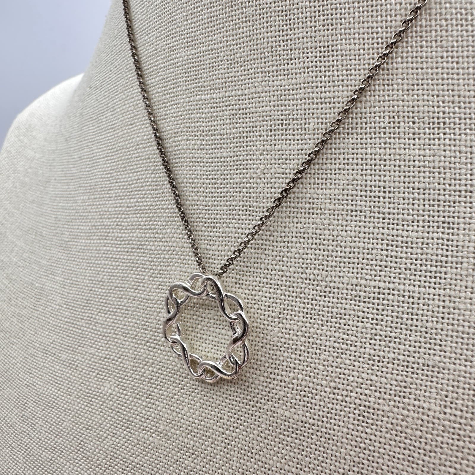 Vintage Y2K Silver Tone Link Chain Pendant Necklace Women's Classic Jewelry - Thumbnail 6