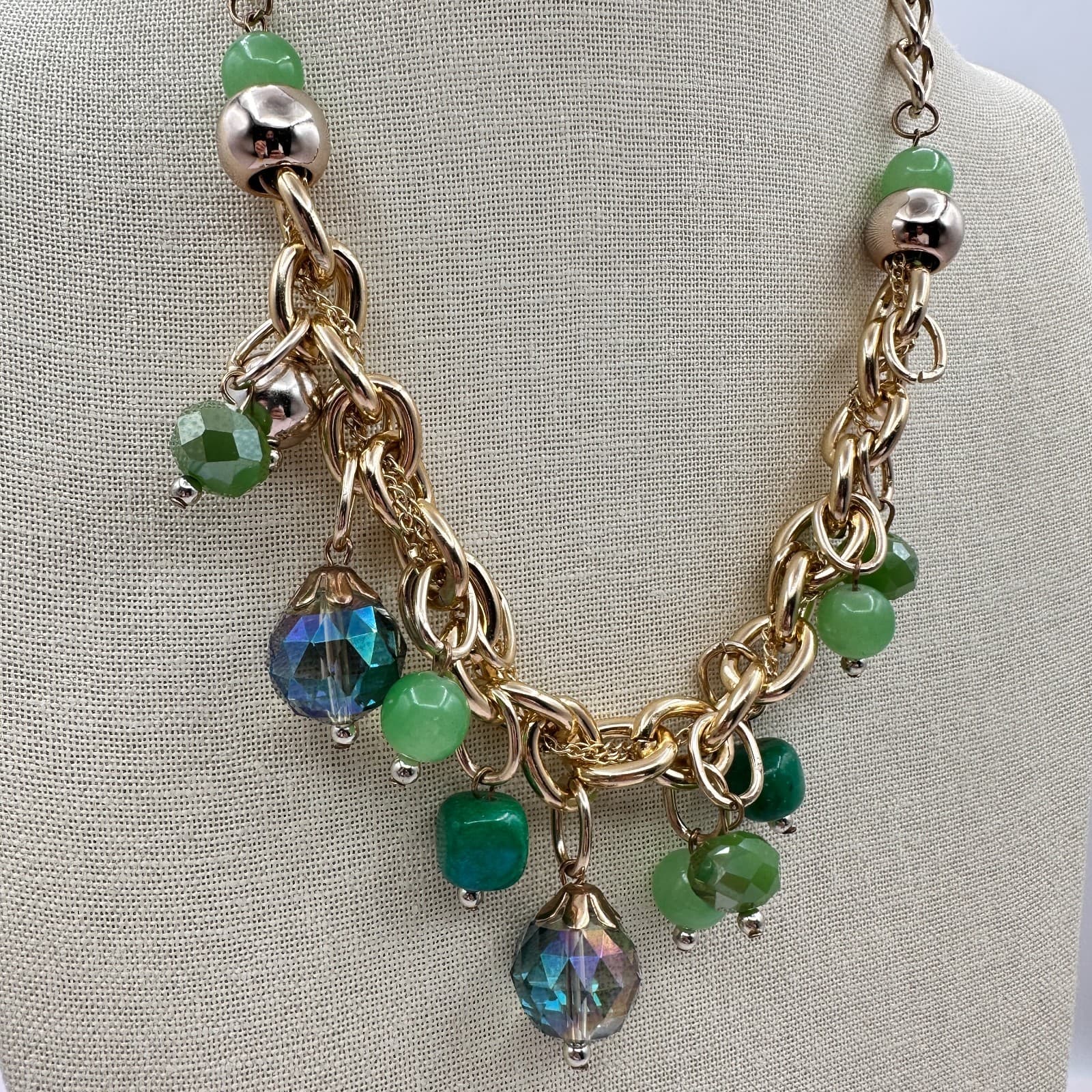 Vintage Y2K Green Beaded Crub Chain Necklace Gold Tone Women's Jewelry - Thumbnail 2
