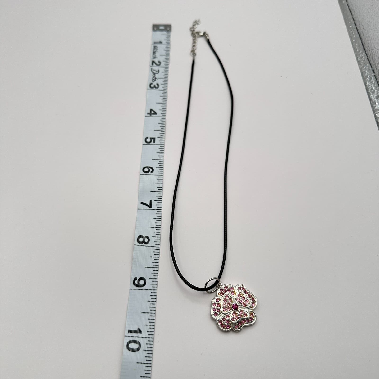 Vintage 90s Pink Glass Rose Floral Silver Tone Pendant Cord Necklace Jewelry - Thumbnail 10
