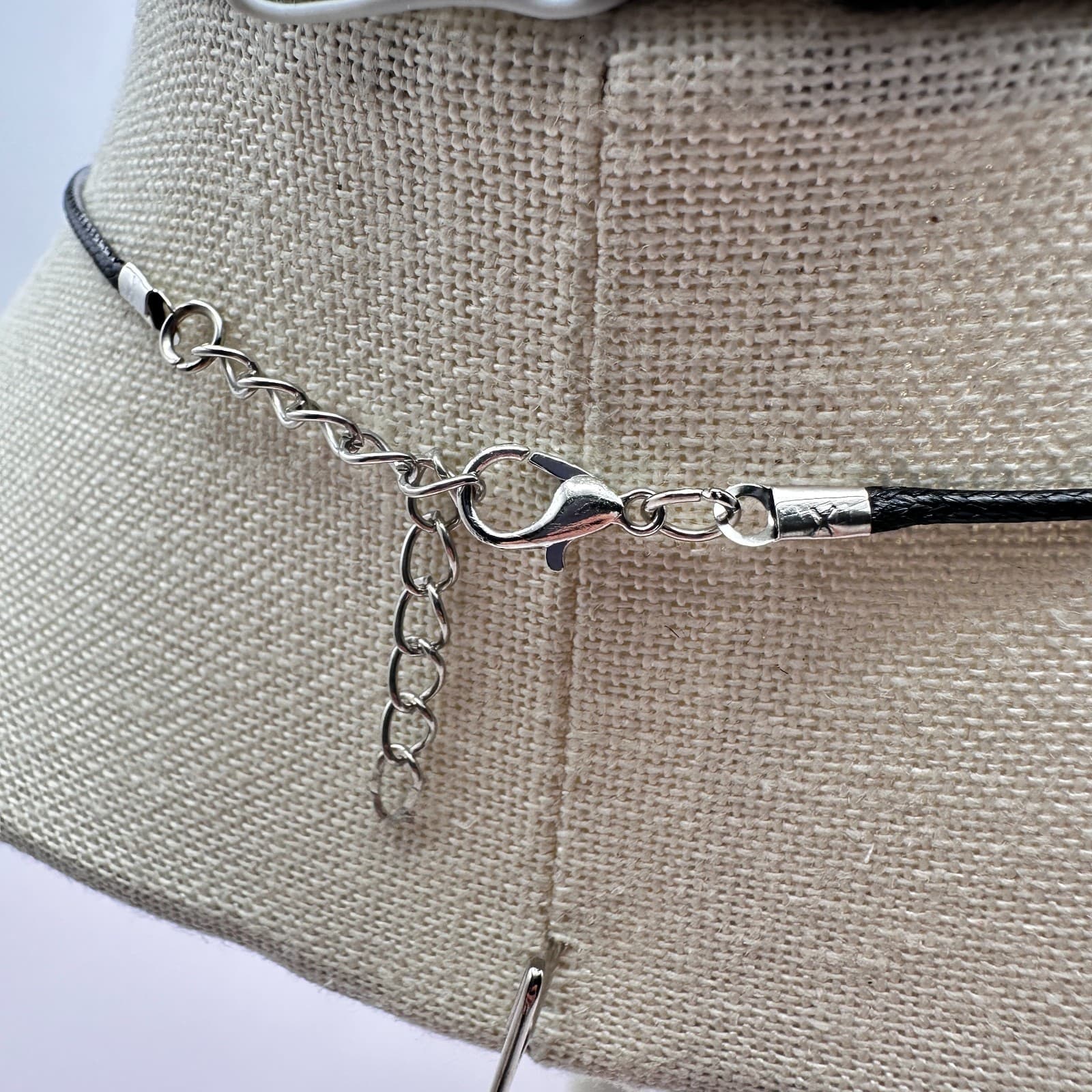 Vintage 90s Gold Tone Butterfly Pendant Necklace Black Cord Boho Fashion Jewelry - Thumbnail 9