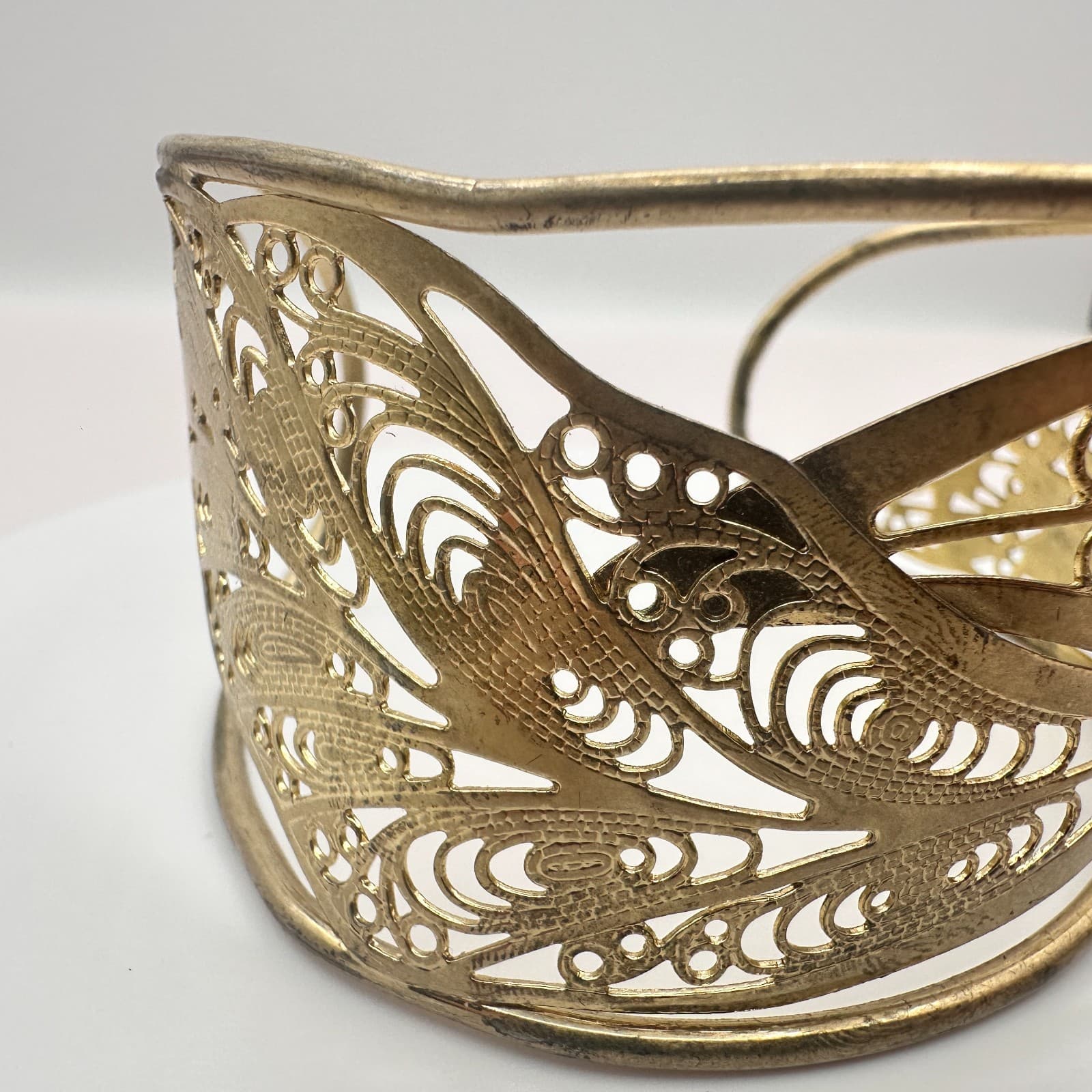 Vintage 80s 90s Gold Tone Filigree Wide Hand Bracelet Statement Boho Jewelry - Thumbnail 3