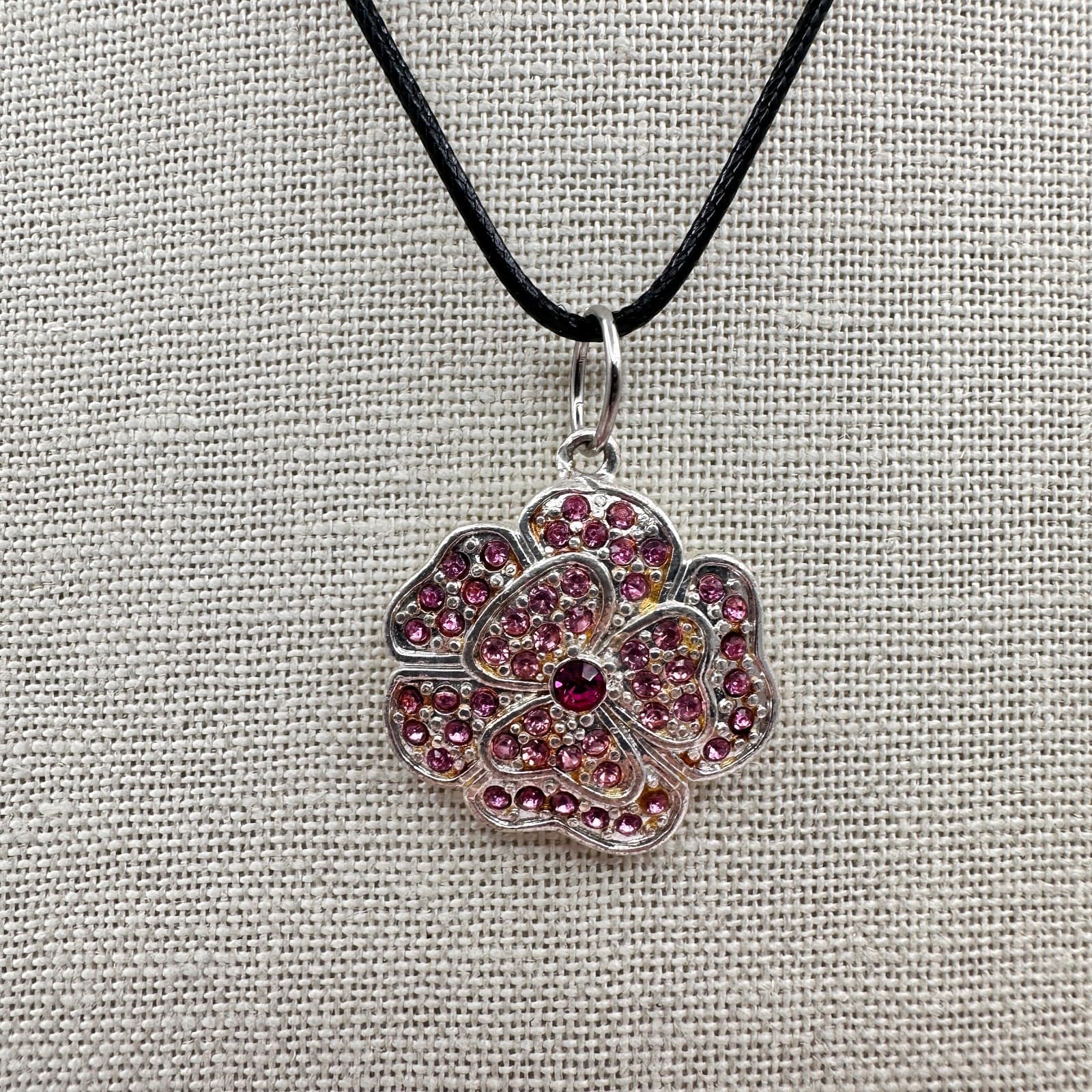 Vintage 90s Pink Glass Rose Floral Silver Tone Pendant Cord Necklace Jewelry - Thumbnail 3