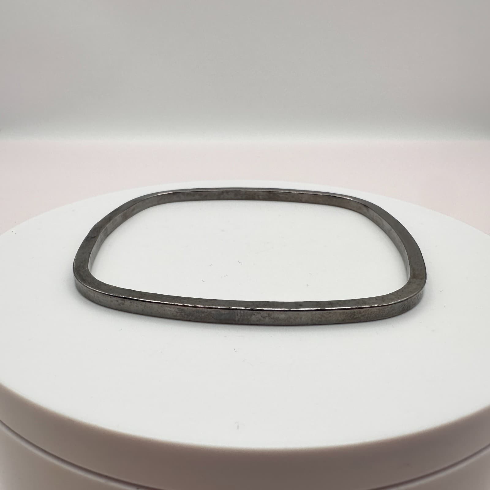 Vintage Y2K Square Bangle Silver Tone Boho Retro Women's Classic Fashion Jewelry - Thumbnail 2
