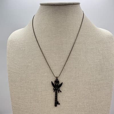 Vintage Y2K Silver Tone Snake Chain Pirate Skull Key Pendant Necklace Jewelry - Thumbnail 4