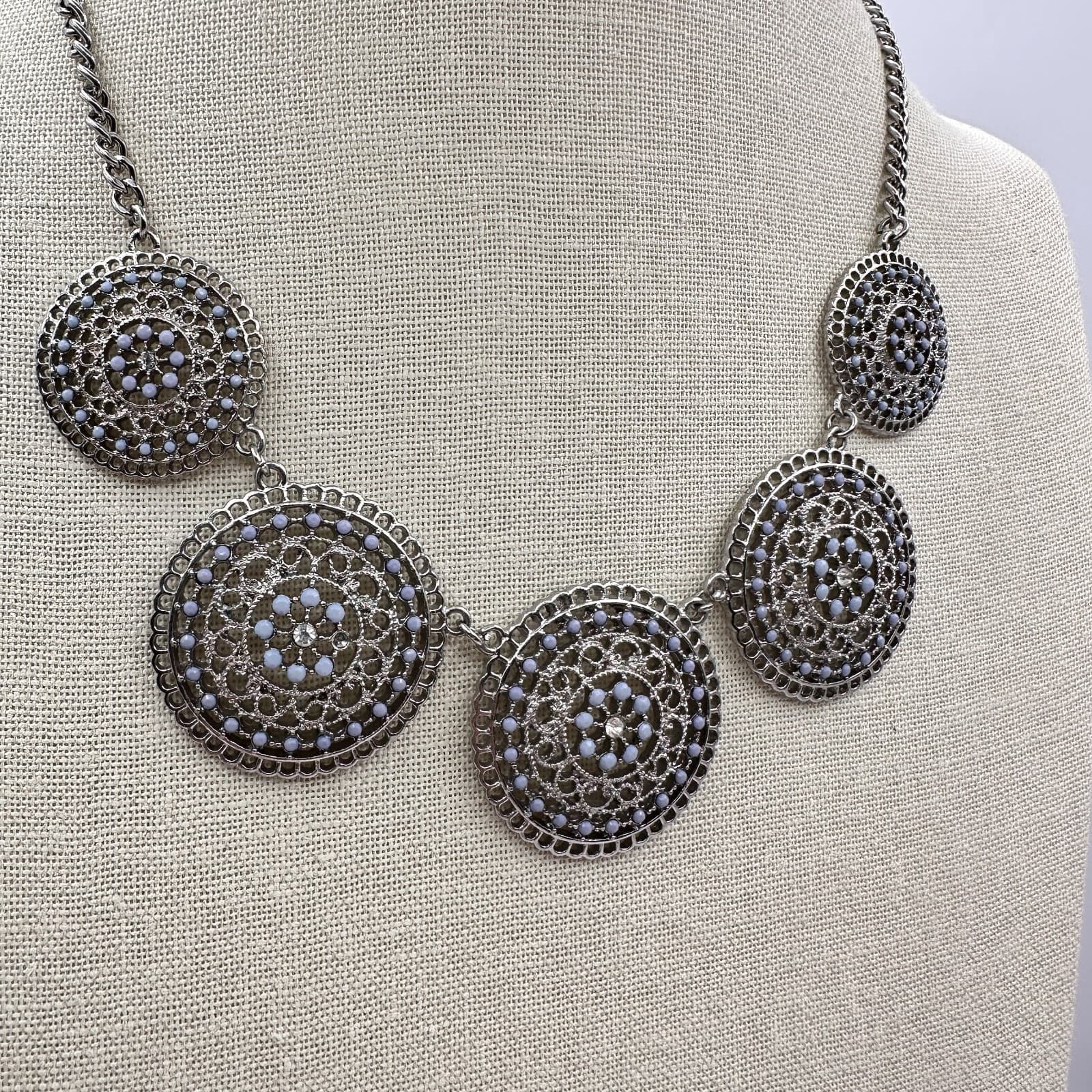 Vintage 90s Blue Beaded Silver Tone Mandala Medallion Necklace Women's Jewelry - Thumbnail 4