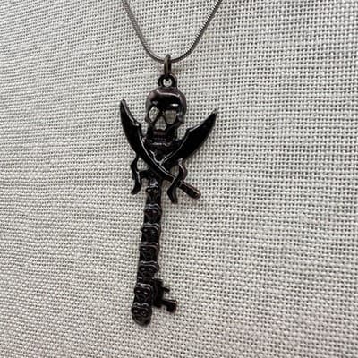 Vintage Y2K Silver Tone Snake Chain Pirate Skull Key Pendant Necklace Jewelry - Thumbnail 6