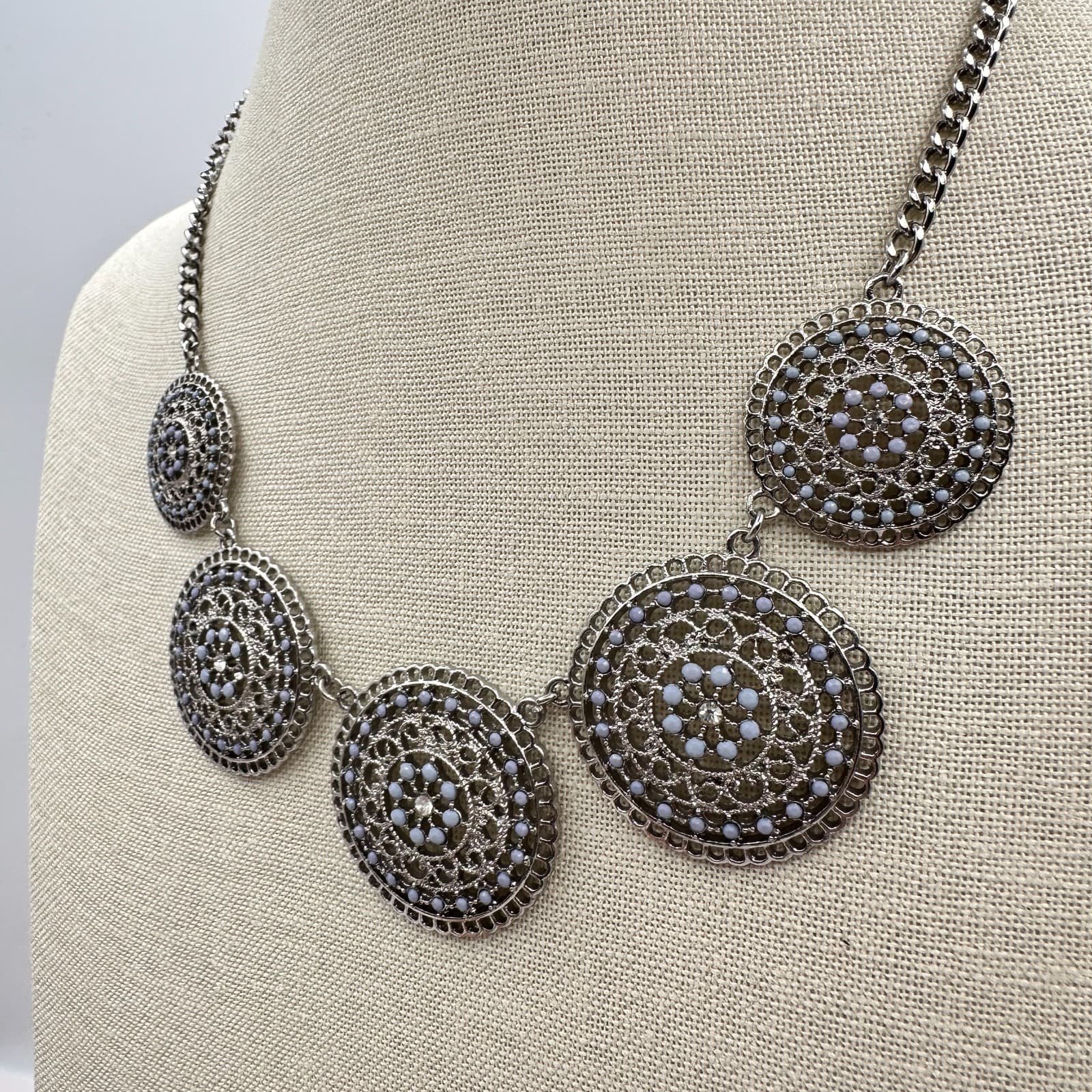 Vintage 90s Blue Beaded Silver Tone Mandala Medallion Necklace Women's Jewelry - Thumbnail 8