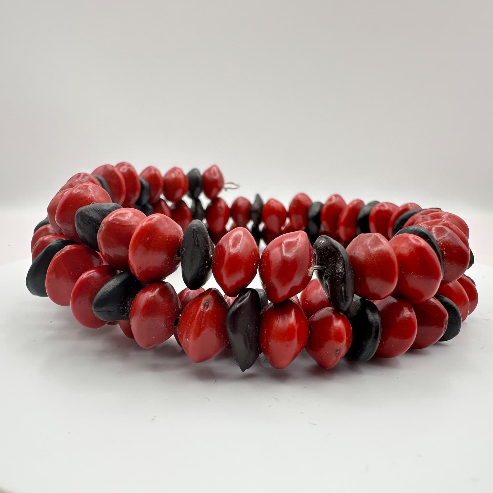 Vintage 90s Red & Black Seed Beaded Wrap Bracelet Boho Women's Classic Jewelry