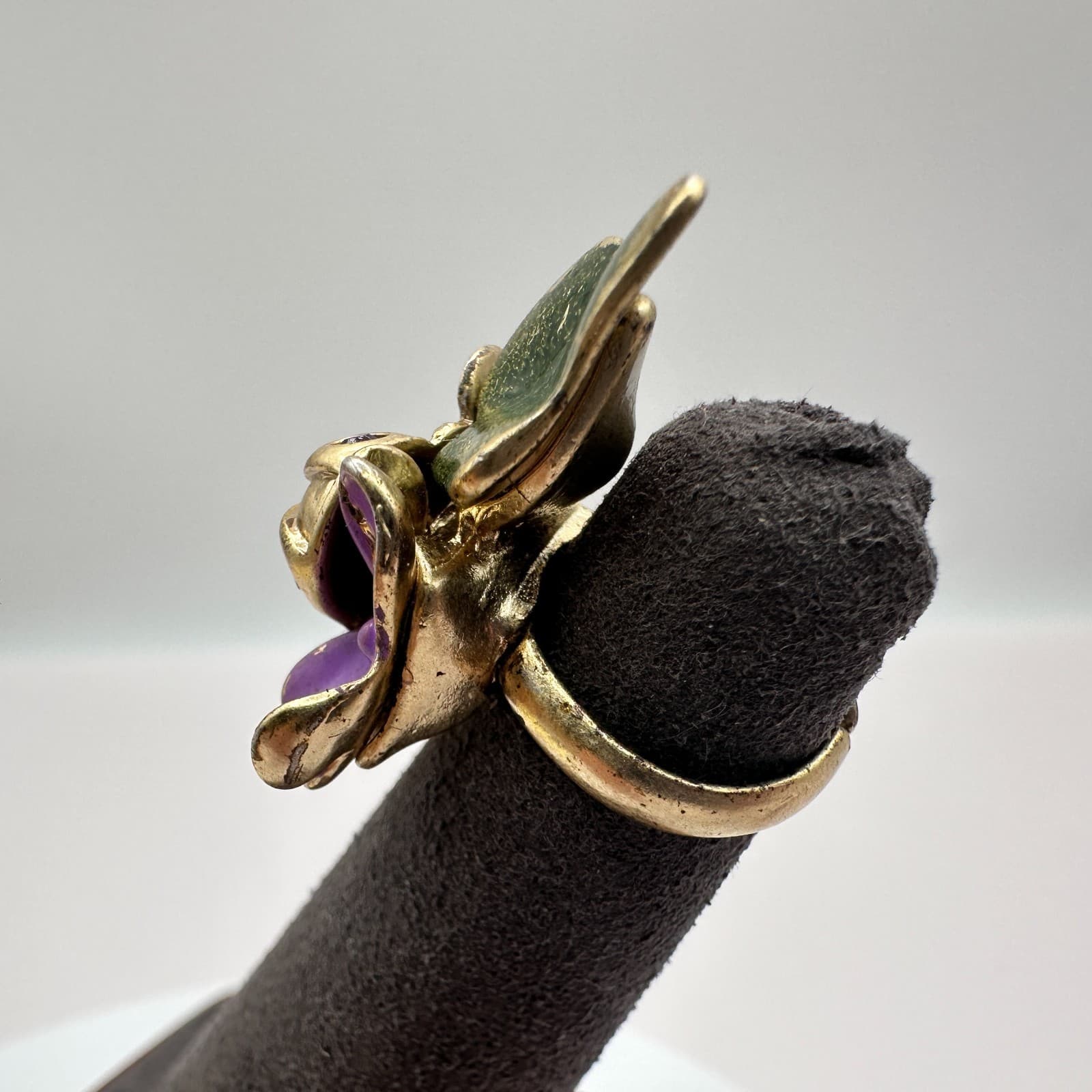 Vintage 80s Flower Ladybug Ring Gold Tone Purple Rhinestones Costume Jewelry - Thumbnail 4