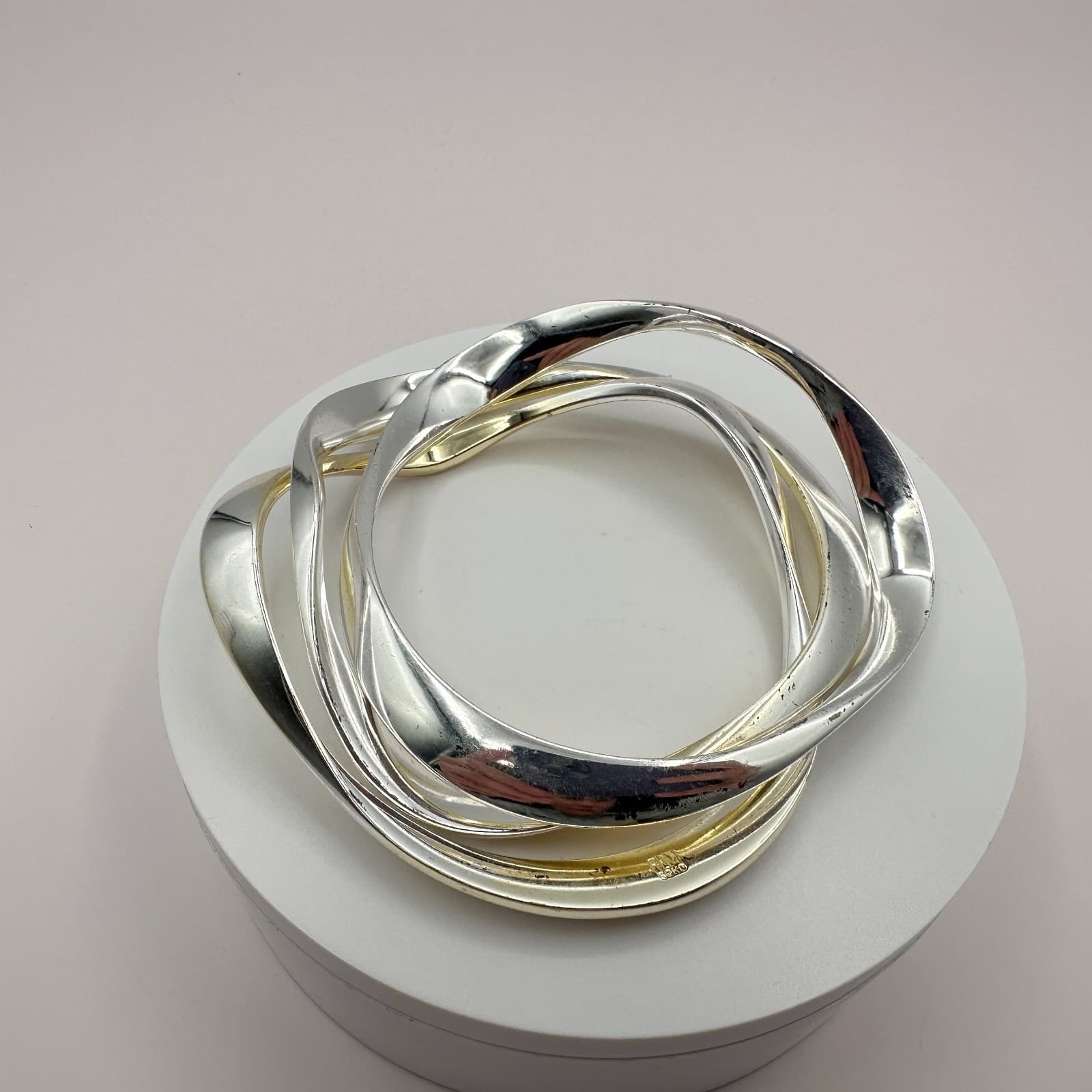 Vintage Y2K Wavy Interlocking Bracelets Set Silver/Gold Tone Women's Jewelry - Thumbnail 2