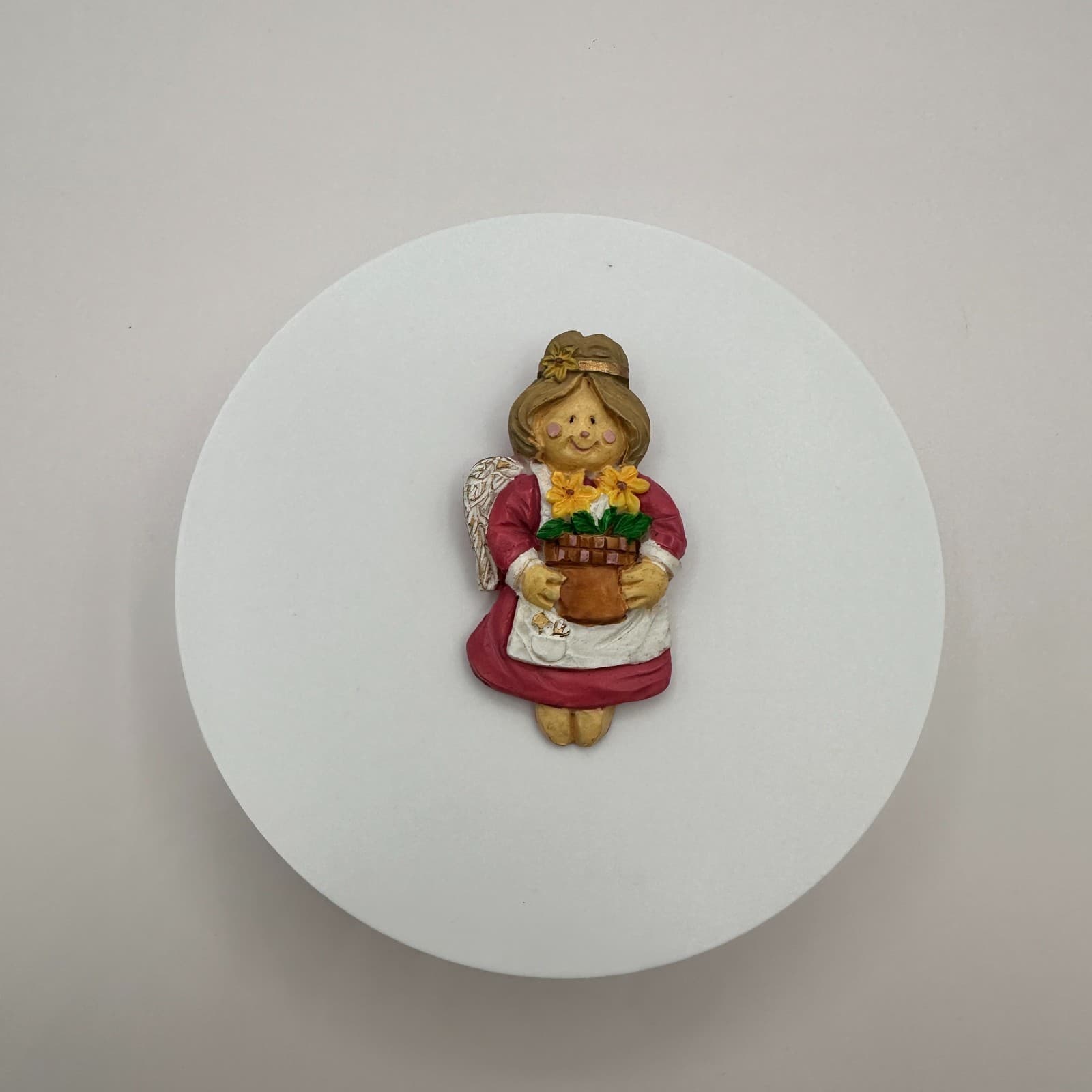 Vintage 90s Angel Brooch Gardener Girl Pink Dress Yellow Flowers Pin Jewelry - Thumbnail 3