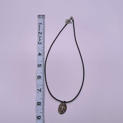 Vintage 90s Virgin Mary Miraculous Medal Pendant Black Cord Necklace Religious - Thumbnail 7