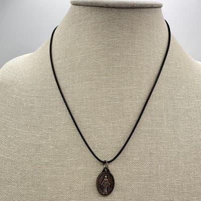 Vintage 90s Virgin Mary Miraculous Medal Pendant Black Cord Necklace Religious - Thumbnail 5
