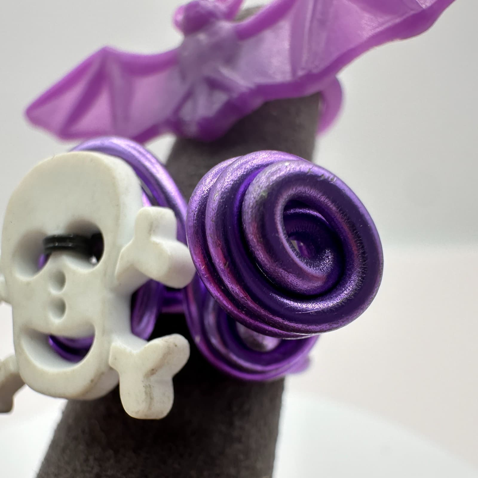 Vintage Y2K Purple Bat & Crossbones Ring Set Halloween Wire Wrap Women's Jewelry - Thumbnail 6
