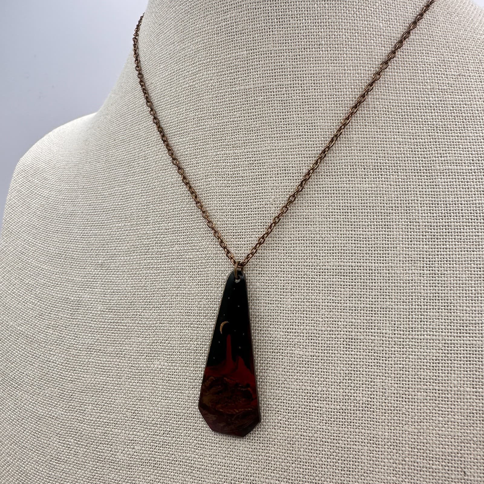 Vintage 90s Desert Moon Pendant Necklace Gold Tone Chain Boho Women's Jewelry - Thumbnail 5
