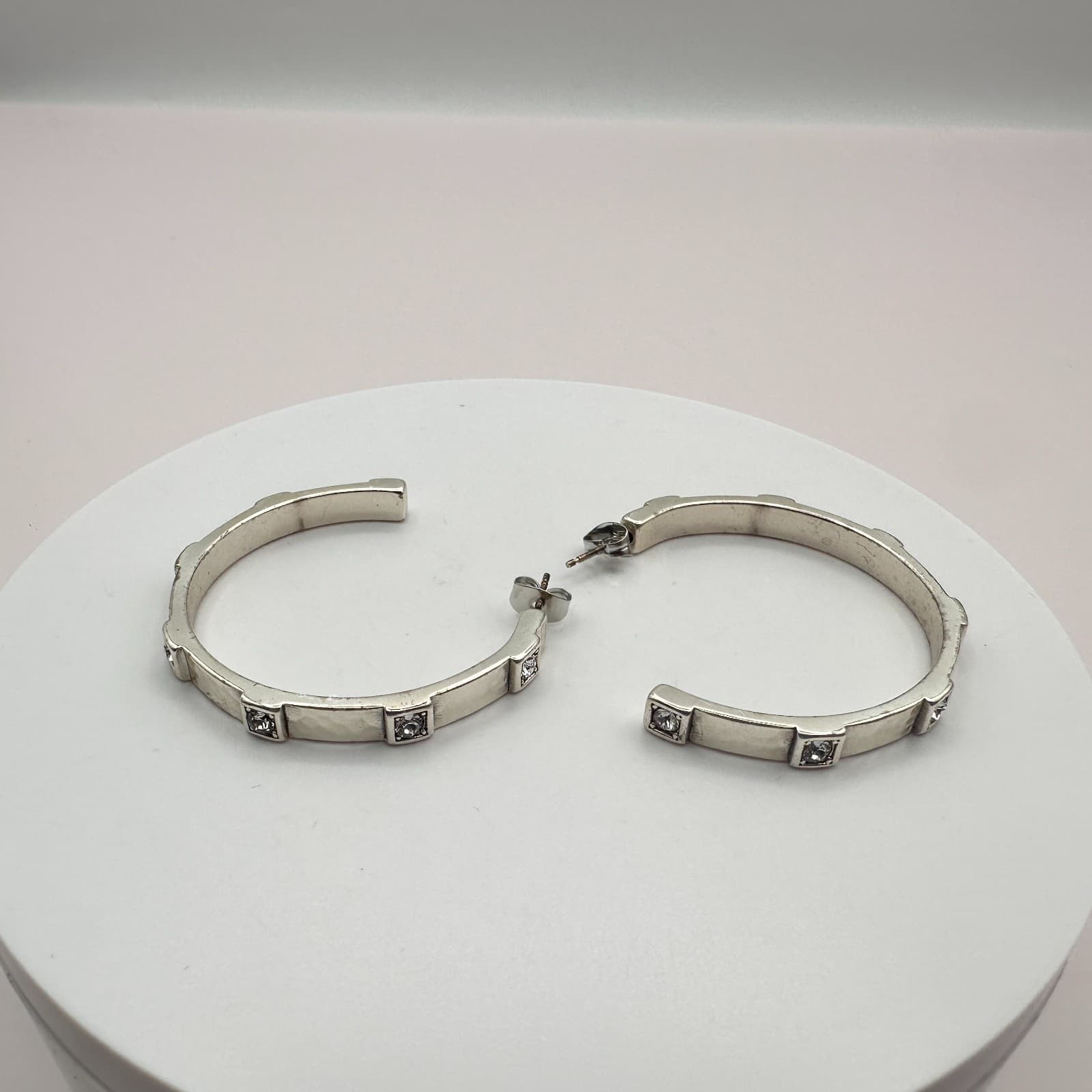 Vintage 90s Silver Tone C-Shape Glass Accent Wide Hoop Earrings Retro Fashion - Thumbnail 6