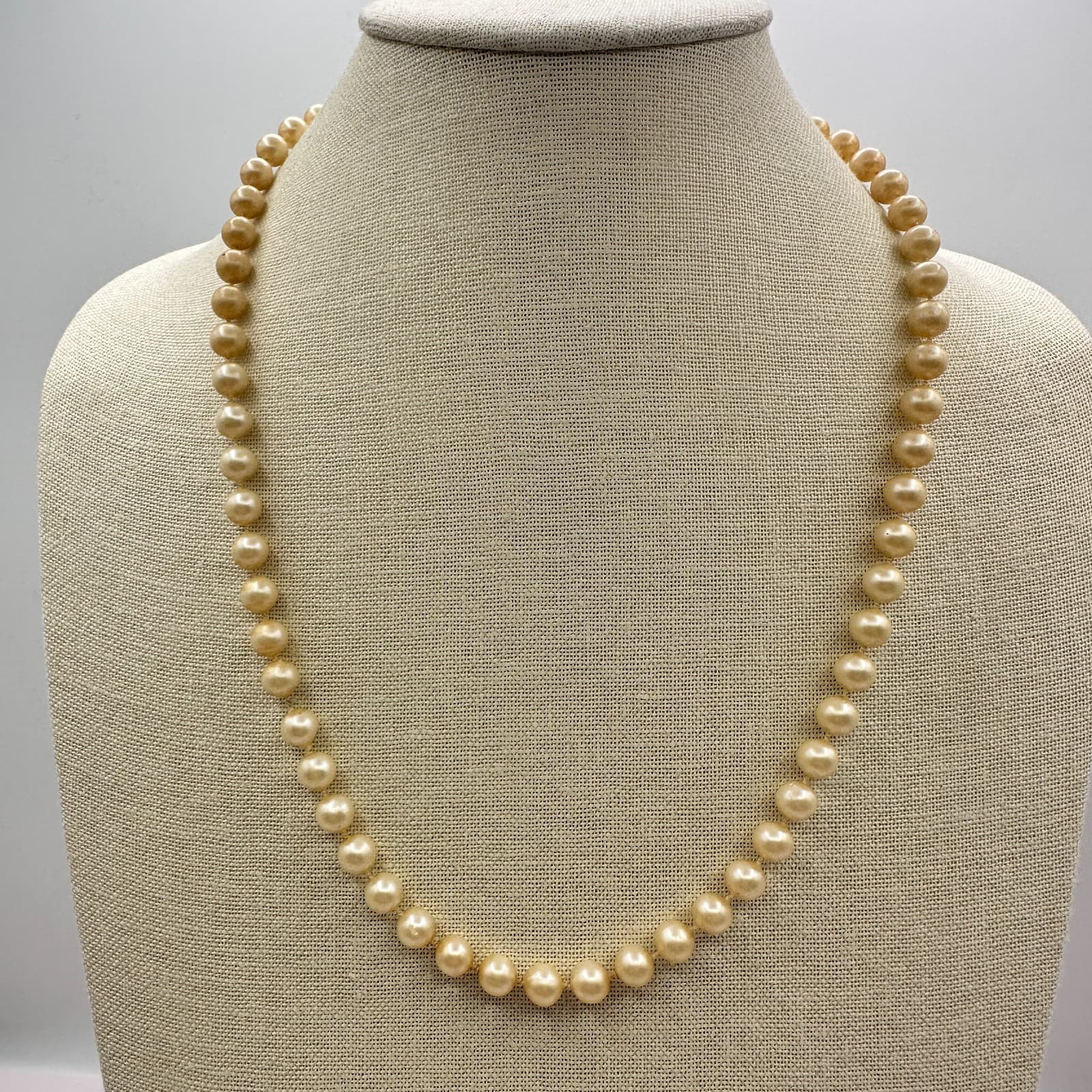 Vintage 90s Golden Faux Pearl Necklace Strand Champagne Color Gold Tone Jewelry - Thumbnail 6