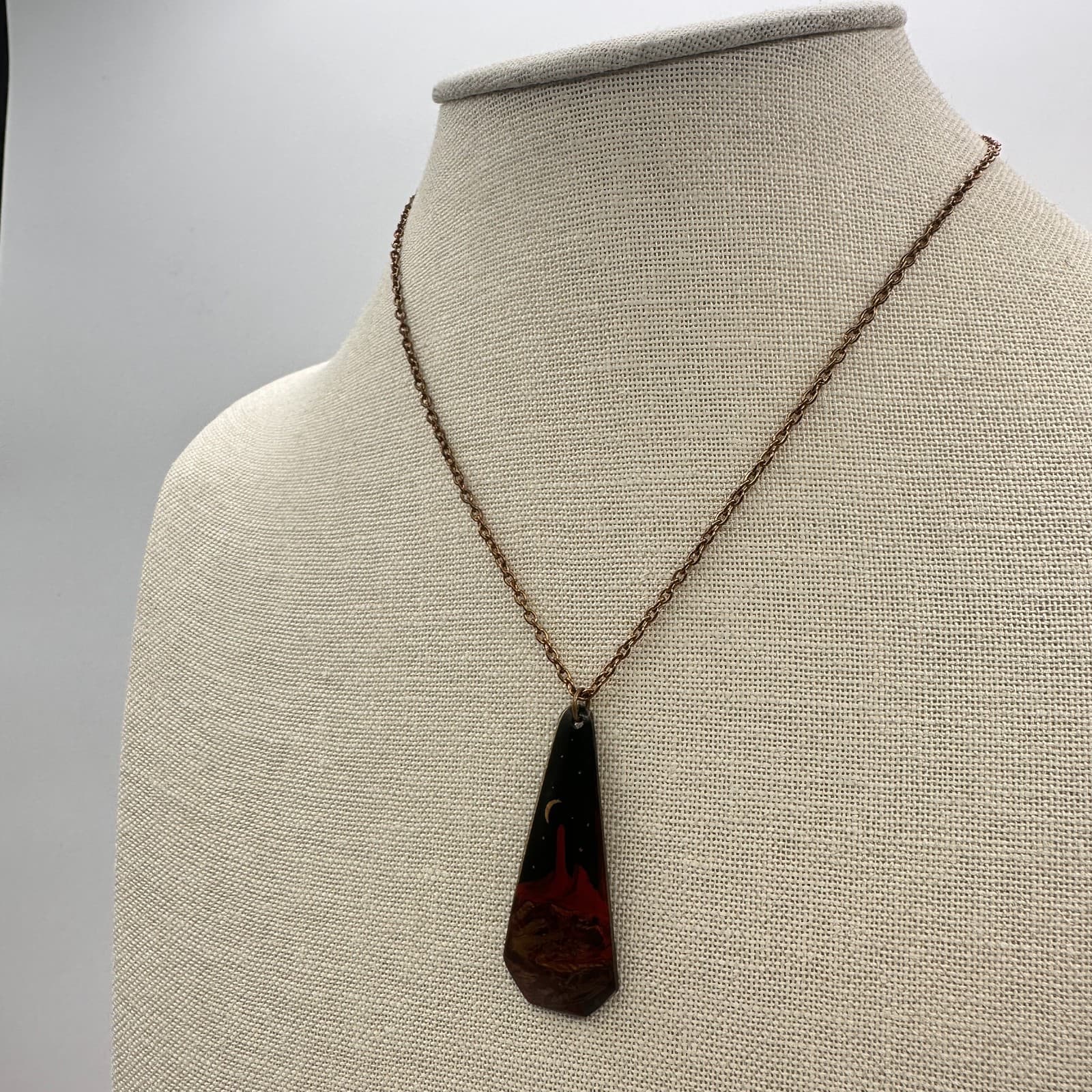 Vintage 90s Desert Moon Pendant Necklace Gold Tone Chain Boho Women's Jewelry - Thumbnail 6