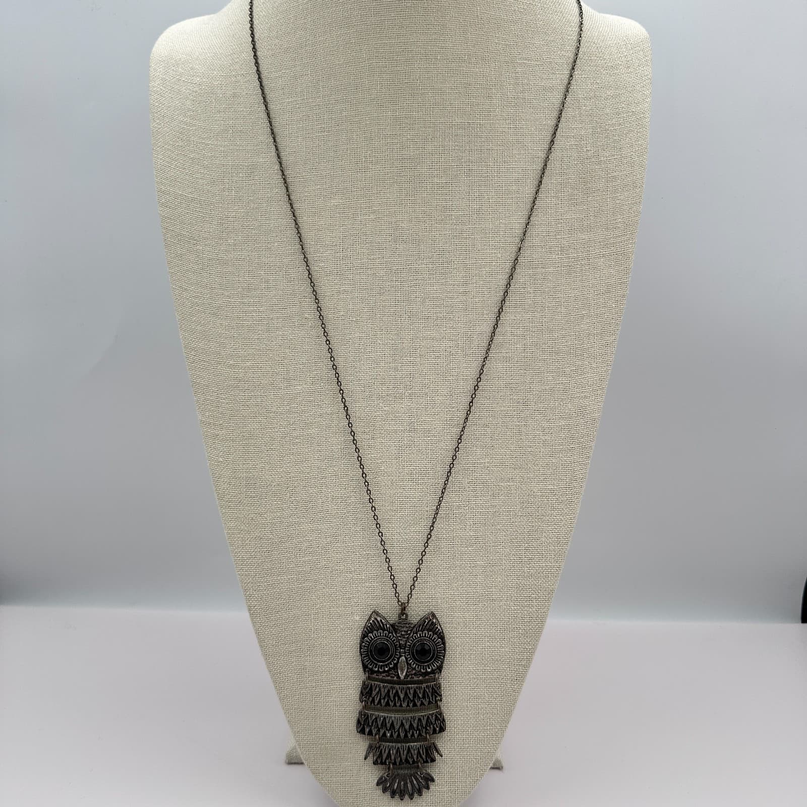 Vintage 80s Owl Pendant Necklace Articulated Black Crystal Rhinestone Jewelry - Thumbnail 3