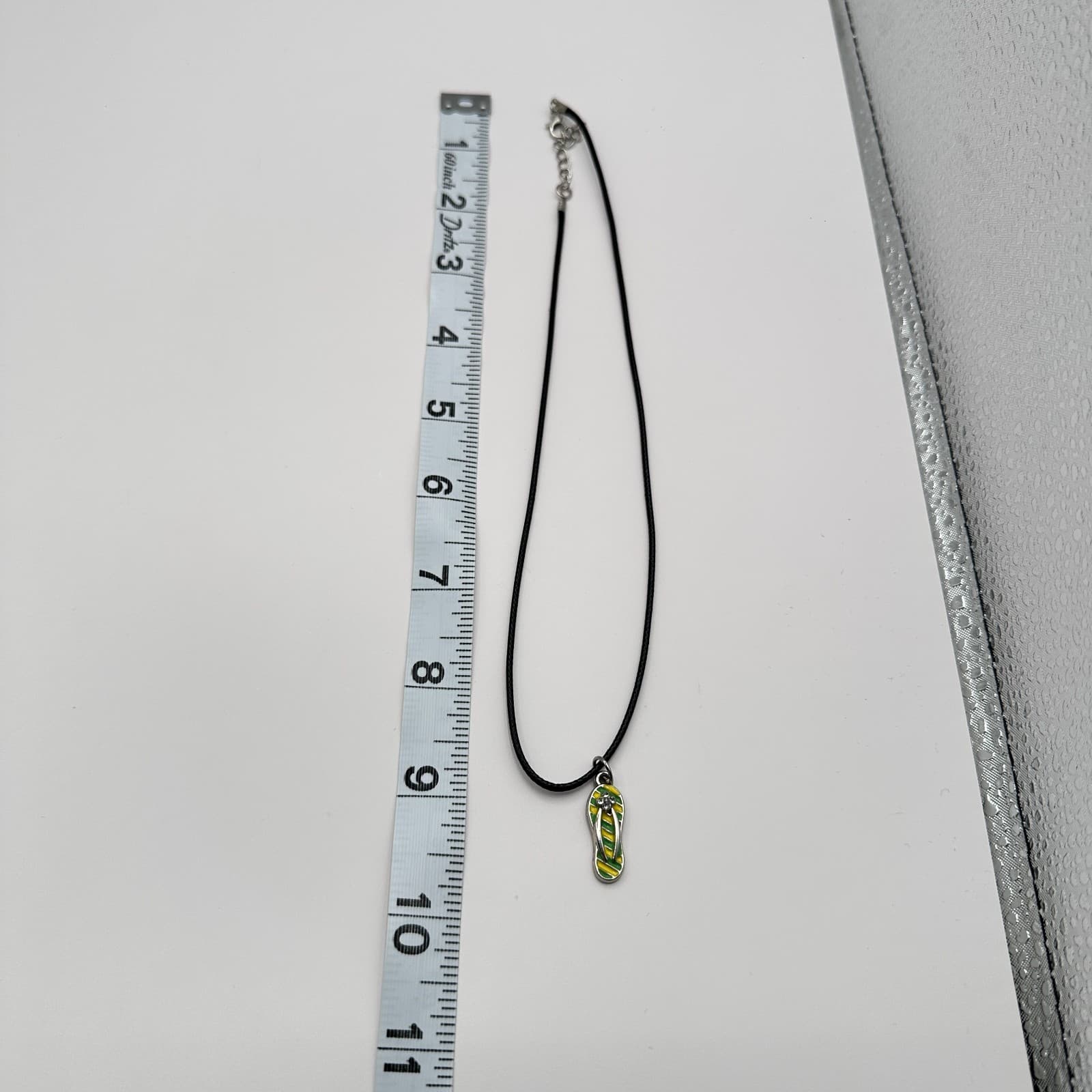 Vintage 80s Green Yellow Flip Flp Necklace Pendant Summer Beach Vacation Jewelry - Thumbnail 10