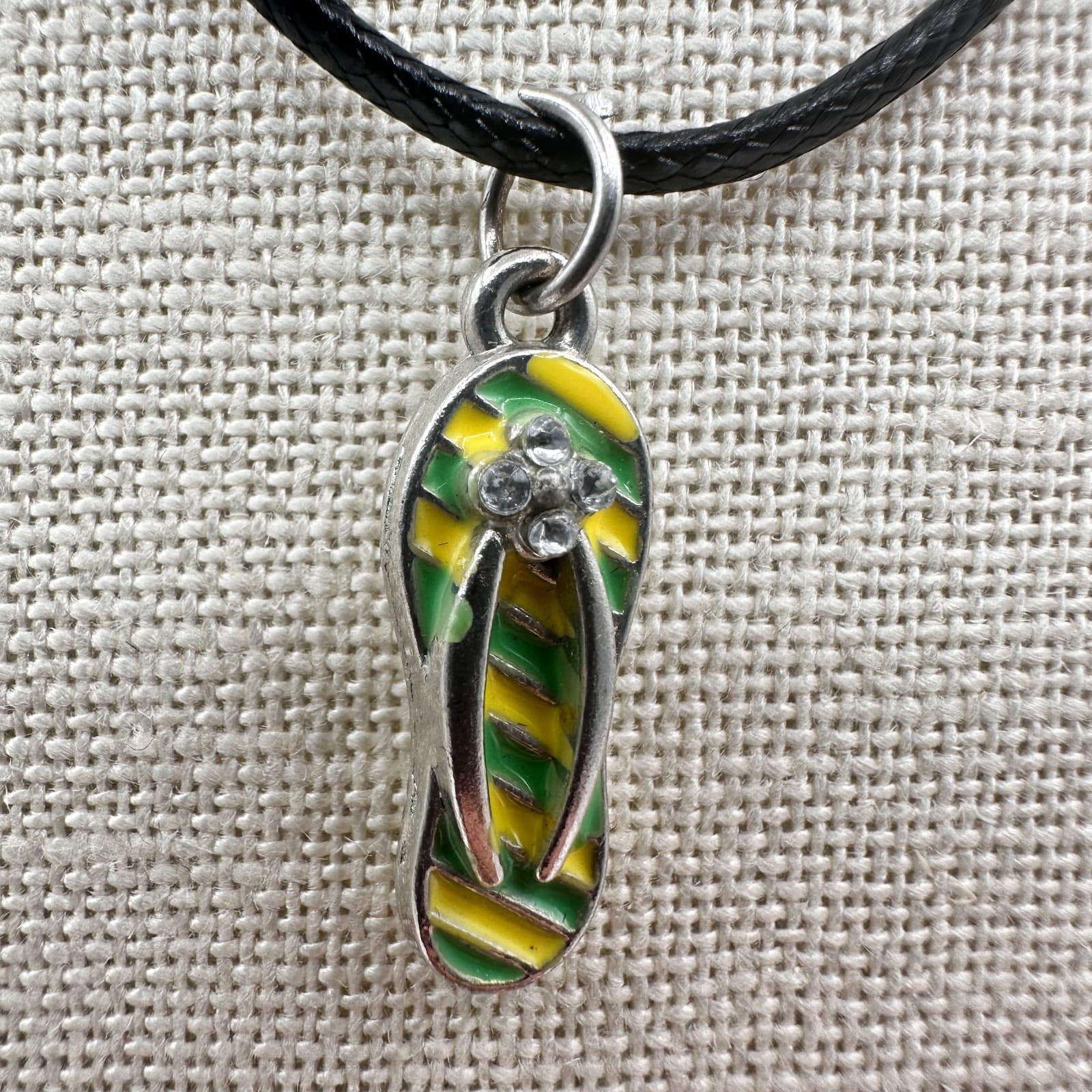 Vintage 80s Green Yellow Flip Flp Necklace Pendant Summer Beach Vacation Jewelry - Thumbnail 3