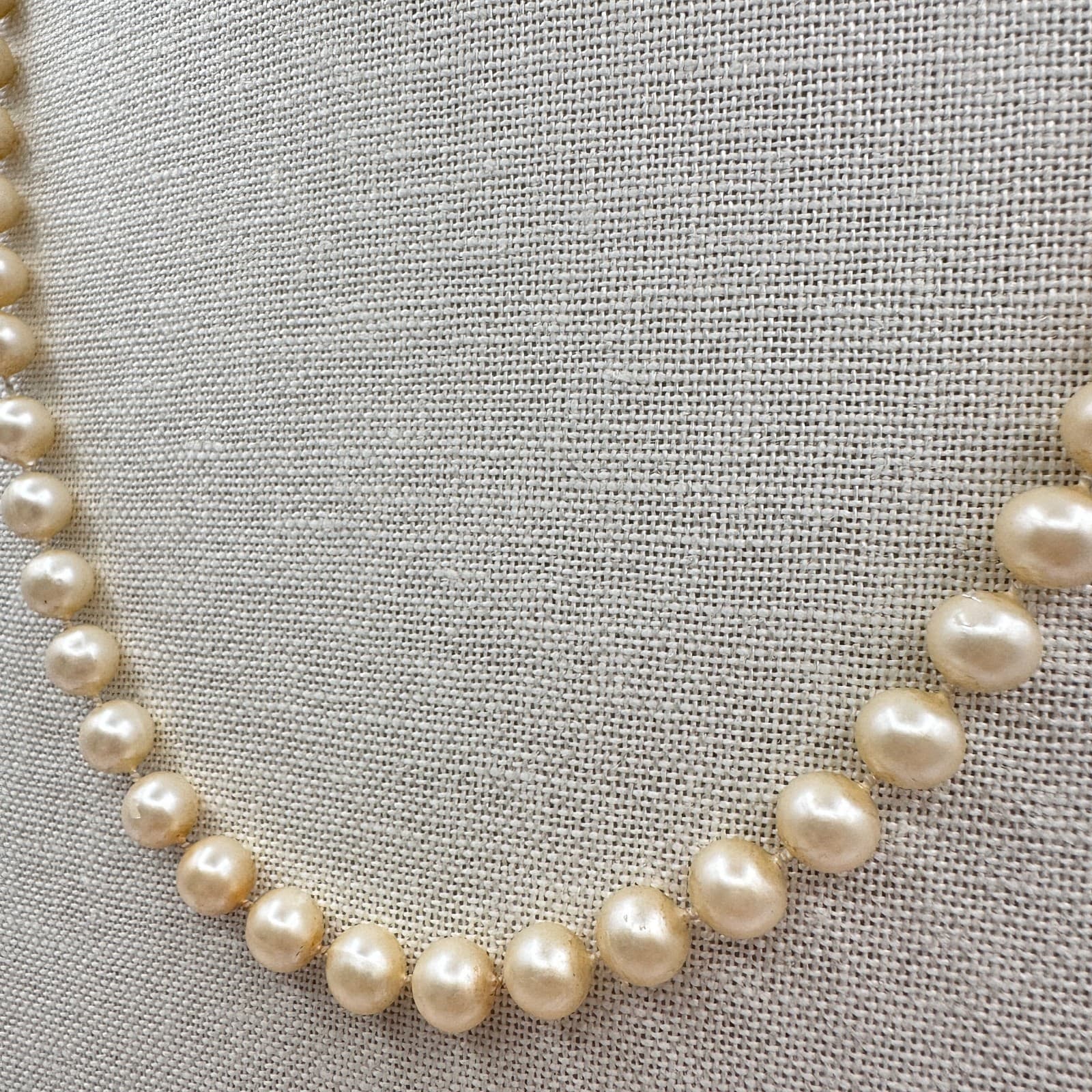 Vintage 90s Golden Faux Pearl Necklace Strand Champagne Color Gold Tone Jewelry - Thumbnail 4
