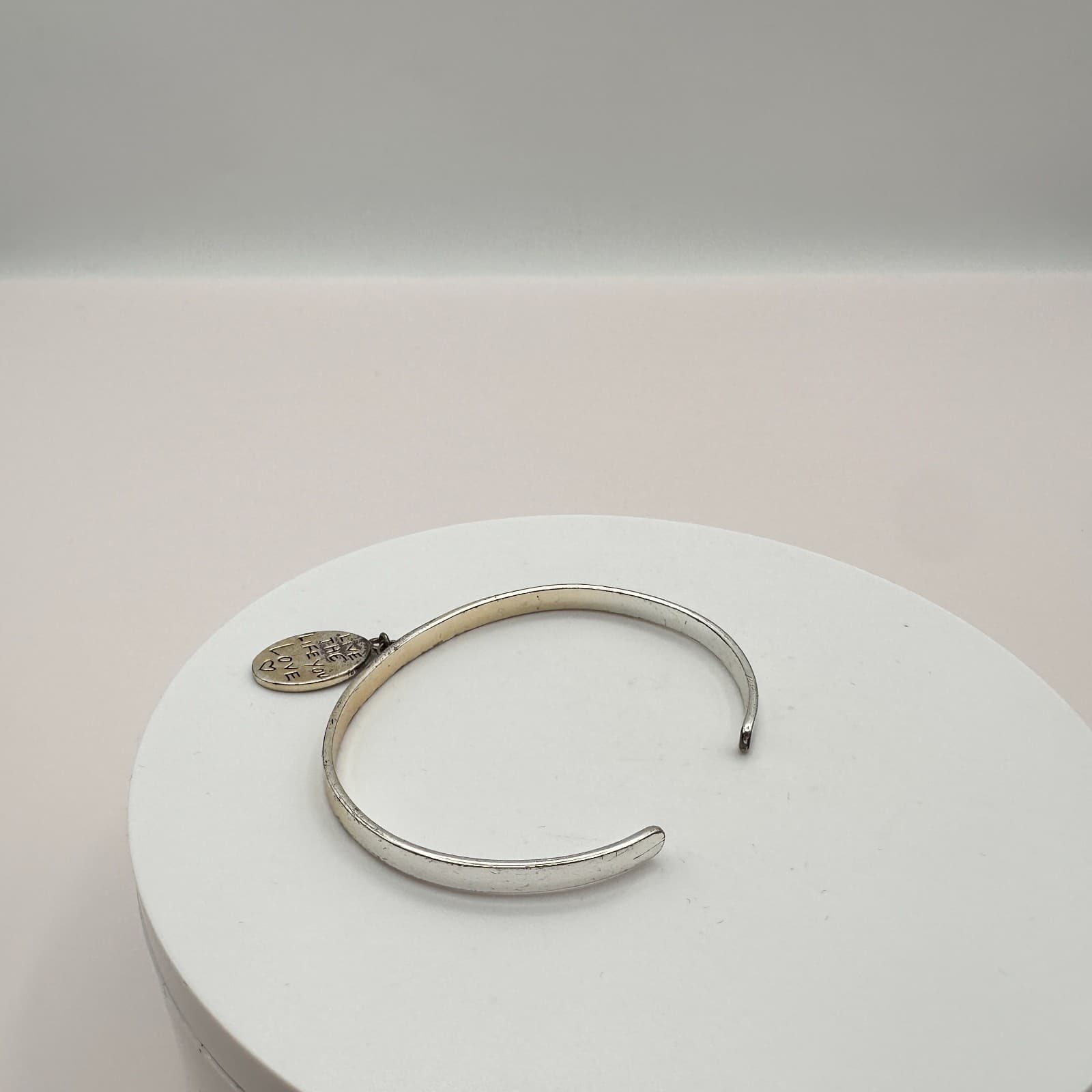 Vintage 90s Silver Tone Hand Bracelet Live The Life You Love Heart Charm Jewelry - Thumbnail 7