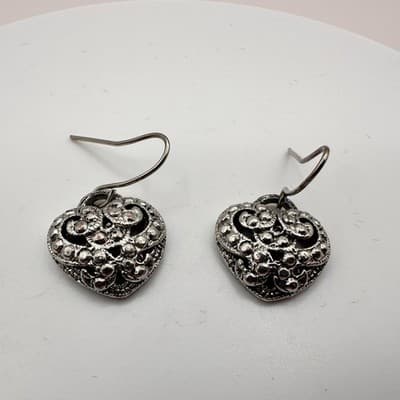 Vintage 90s Silver Tone Filigree Puffy Heart Dangle Hook Earrings Boho Fashion - Thumbnail 5