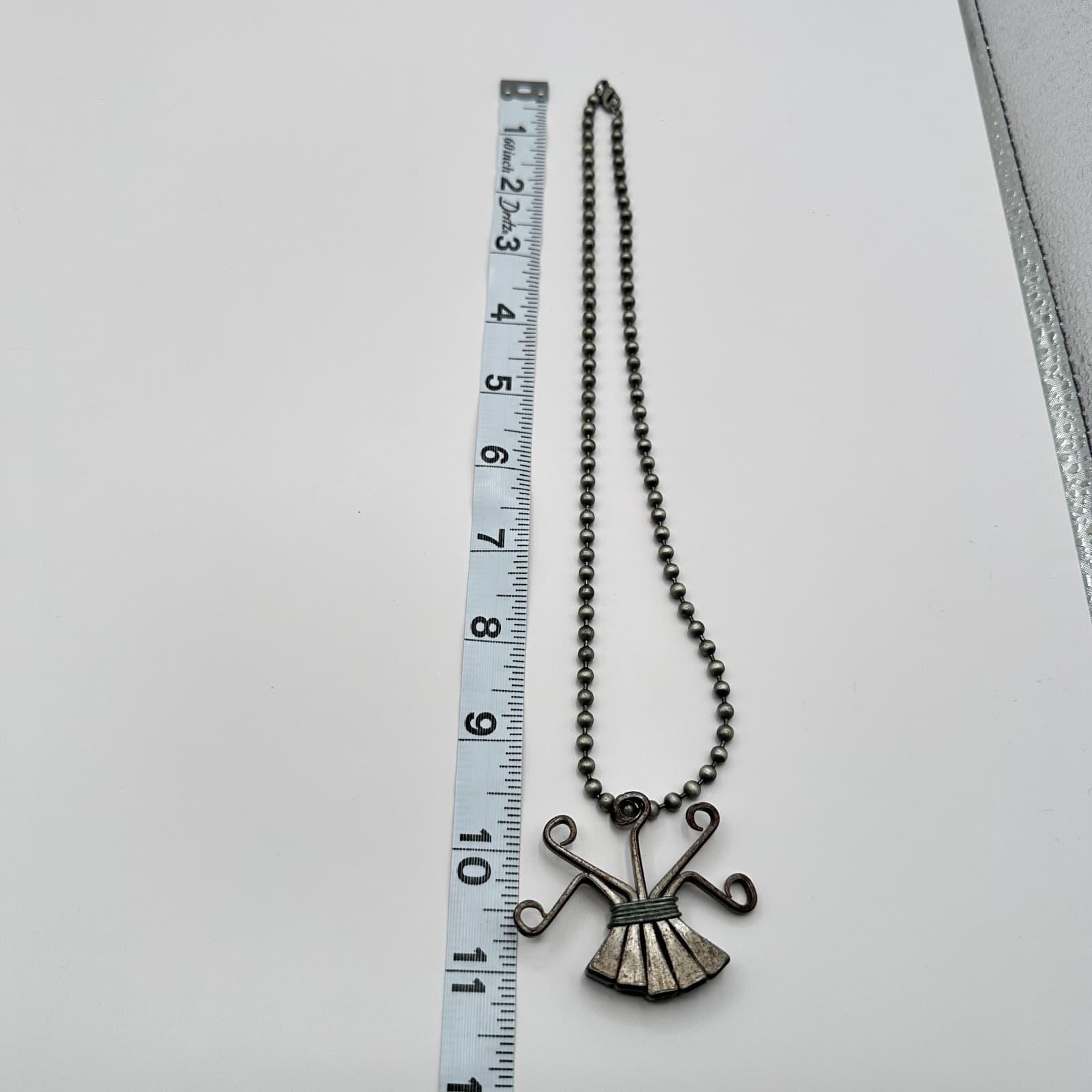 Vintage 70s Oxidized Silver Tone Wire Whisk Broom Pendant Necklace Retro Jewelry - Thumbnail 10