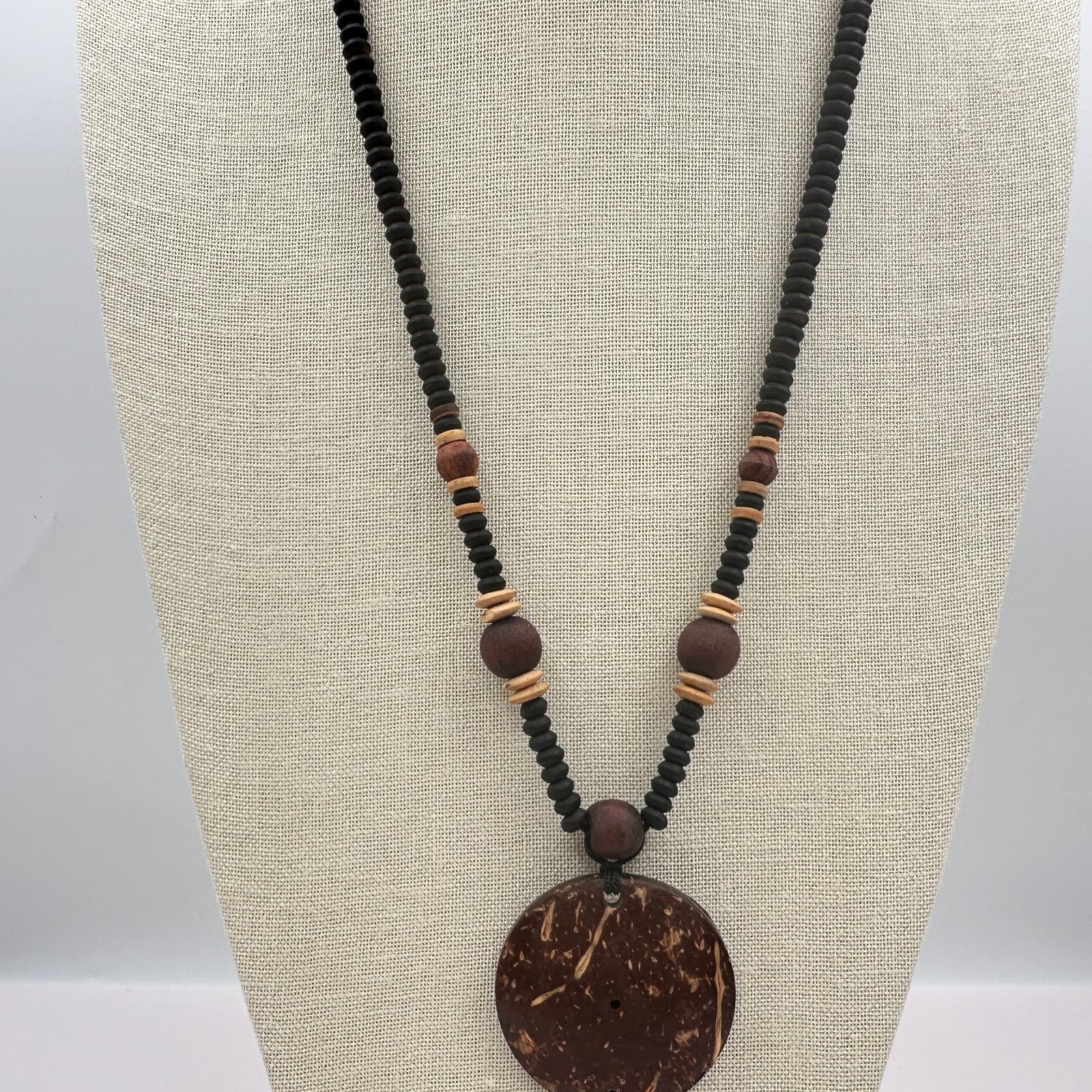 Vintage 90s Beaded Tassel Coconut Shell Pendant Necklace Women's Fashion Jewelry - Thumbnail 8