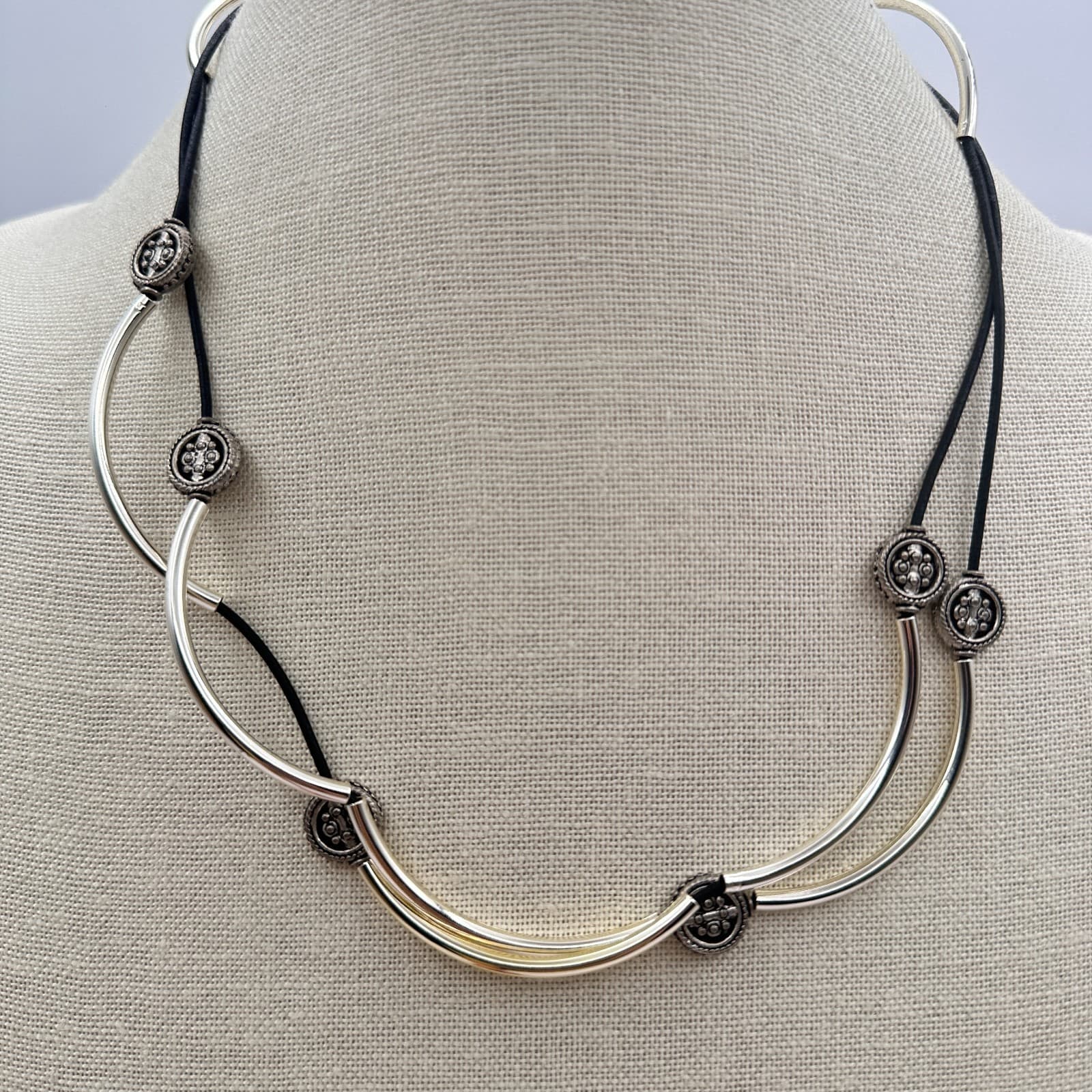 Vintage 90s Silver Tone Curved Tube Black Cord Necklace Boho Statement Jewelry - Thumbnail 2