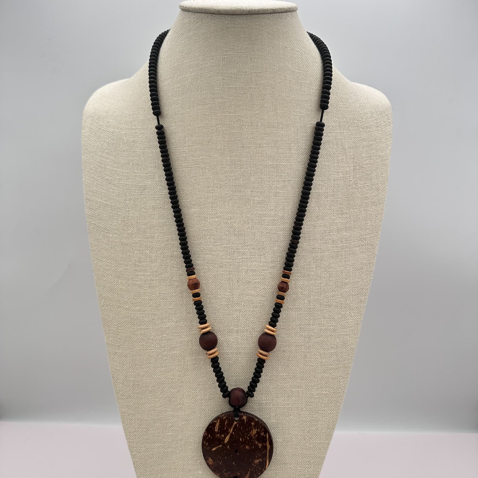 Vintage 90s Beaded Tassel Coconut Shell Pendant Necklace Women's Fashion Jewelry - Thumbnail 4