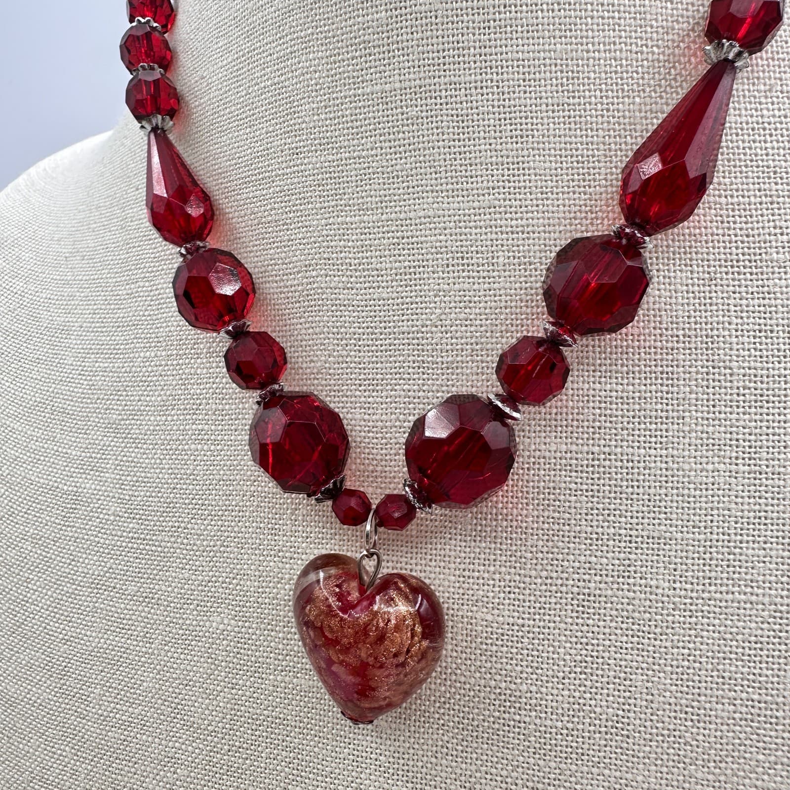 Vintage 90s Silver Tone Red Beaded Heart Pendant Necklace Womens Classic Jewelry - Thumbnail 5