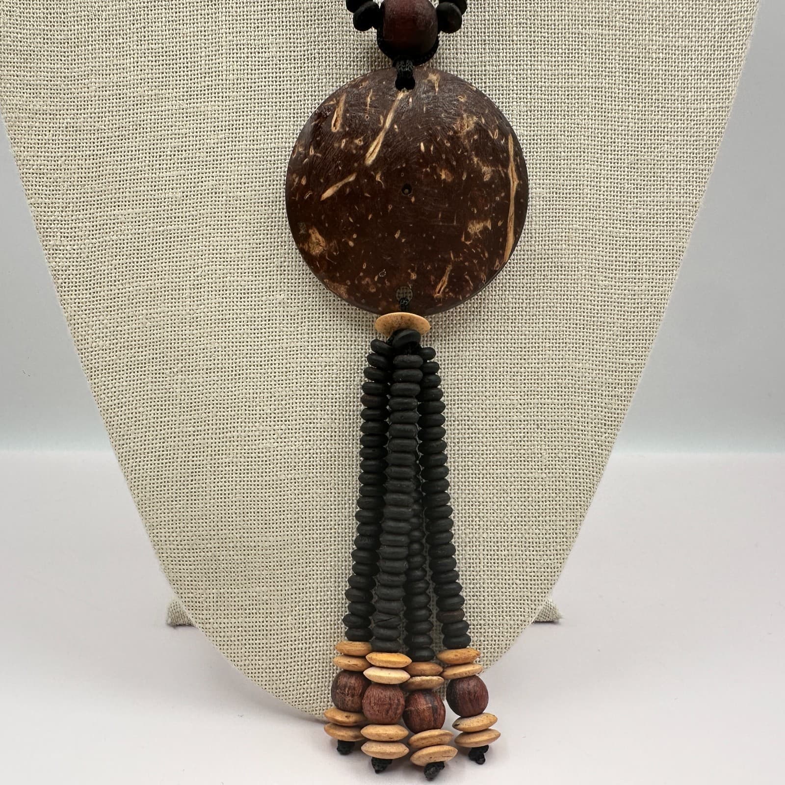 Vintage 90s Beaded Tassel Coconut Shell Pendant Necklace Women's Fashion Jewelry - Thumbnail 6