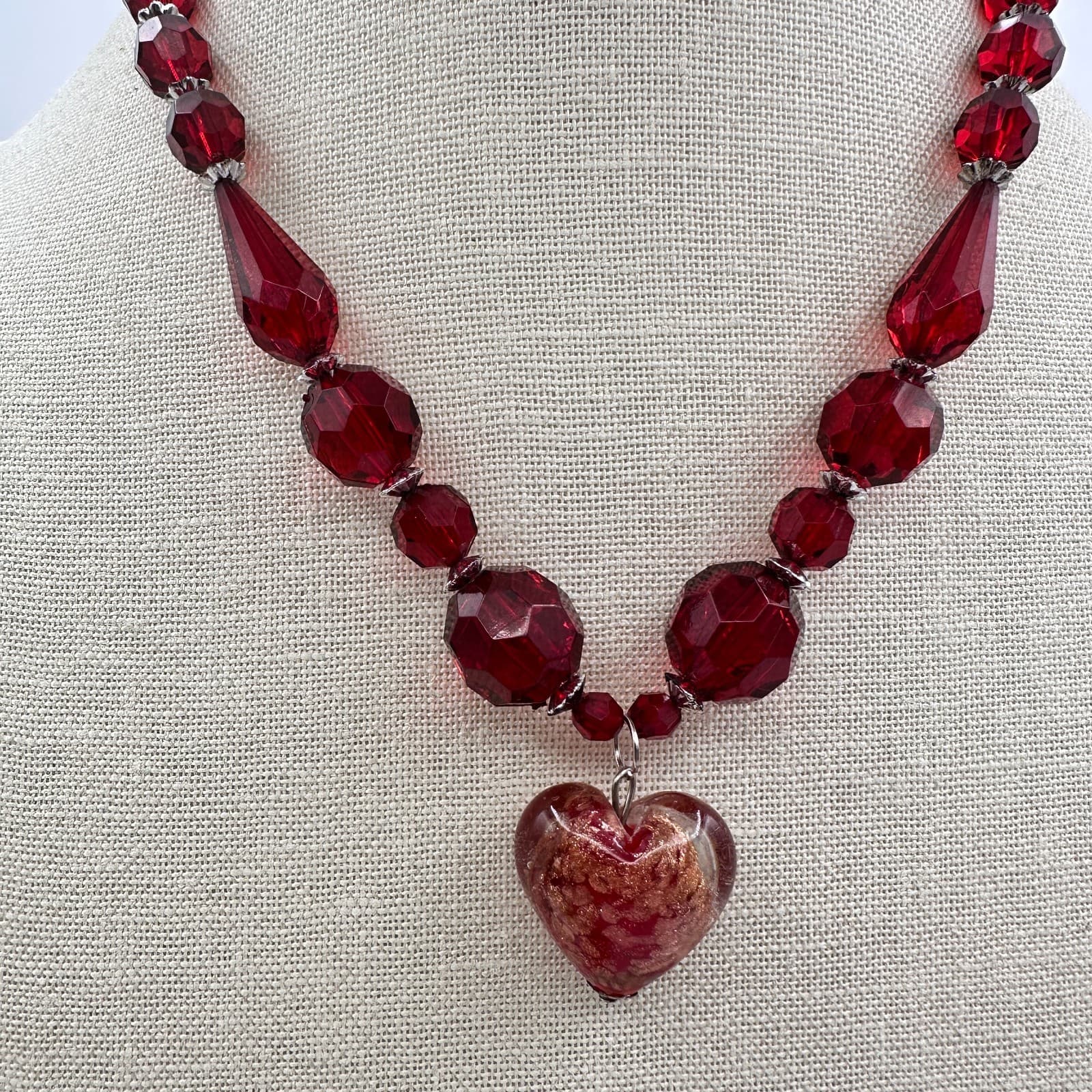 Vintage 90s Silver Tone Red Beaded Heart Pendant Necklace Womens Classic Jewelry - Thumbnail 3