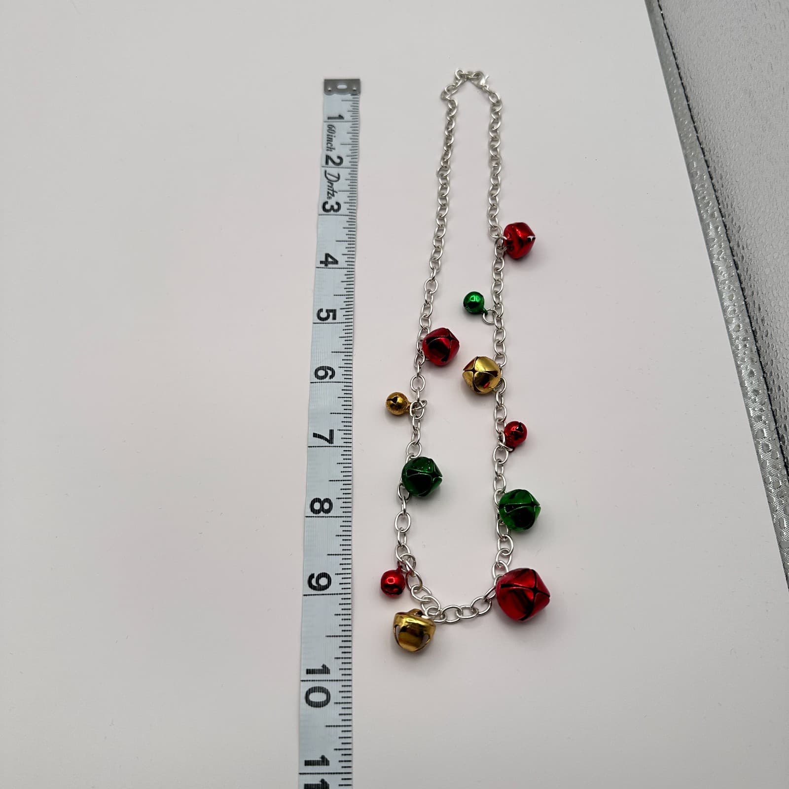 Vintage 90s Christmas Jingle Bell Charm Necklace Classic Holiday Fashion Jewelry - Thumbnail 9