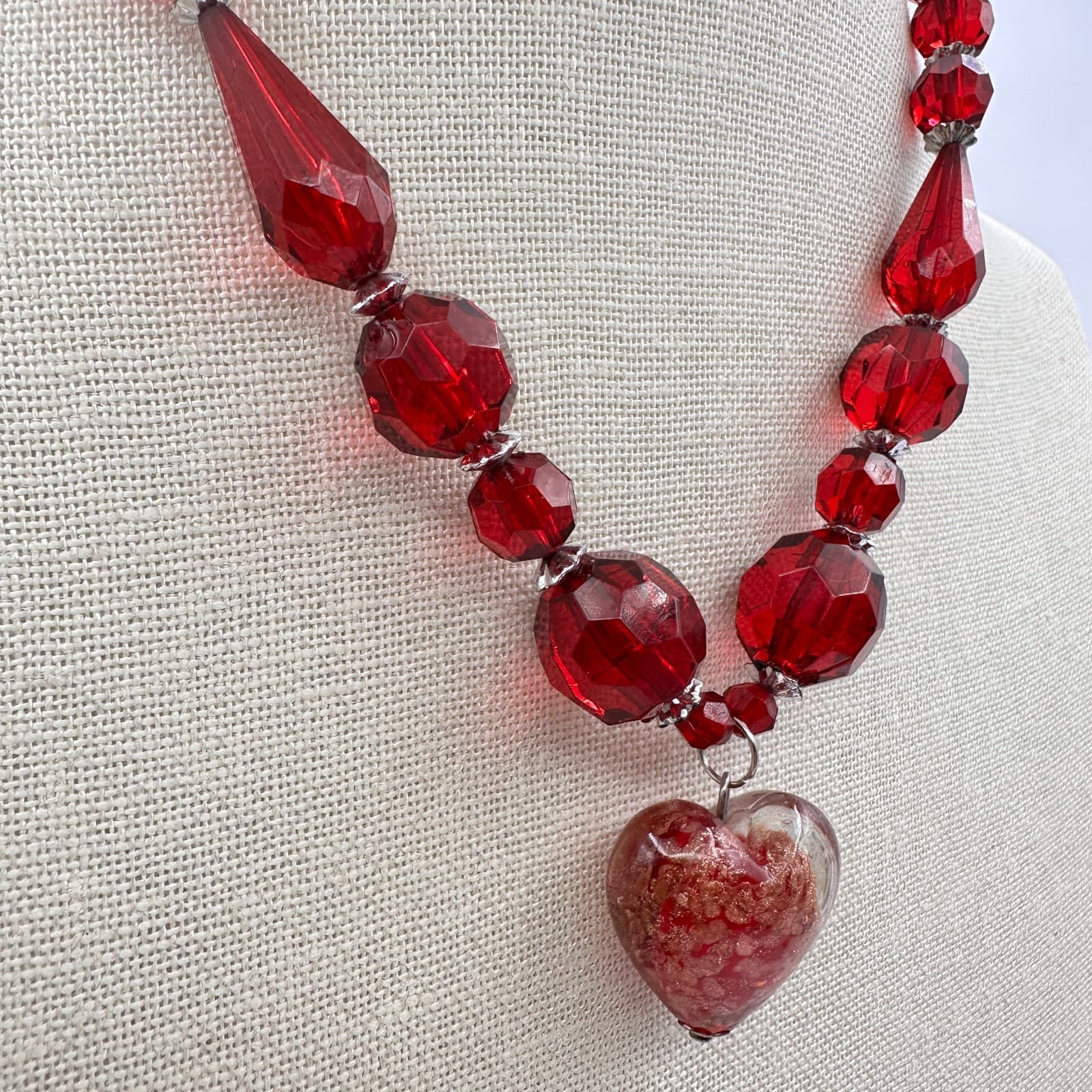 Vintage 90s Silver Tone Red Beaded Heart Pendant Necklace Womens Classic Jewelry - Thumbnail 4