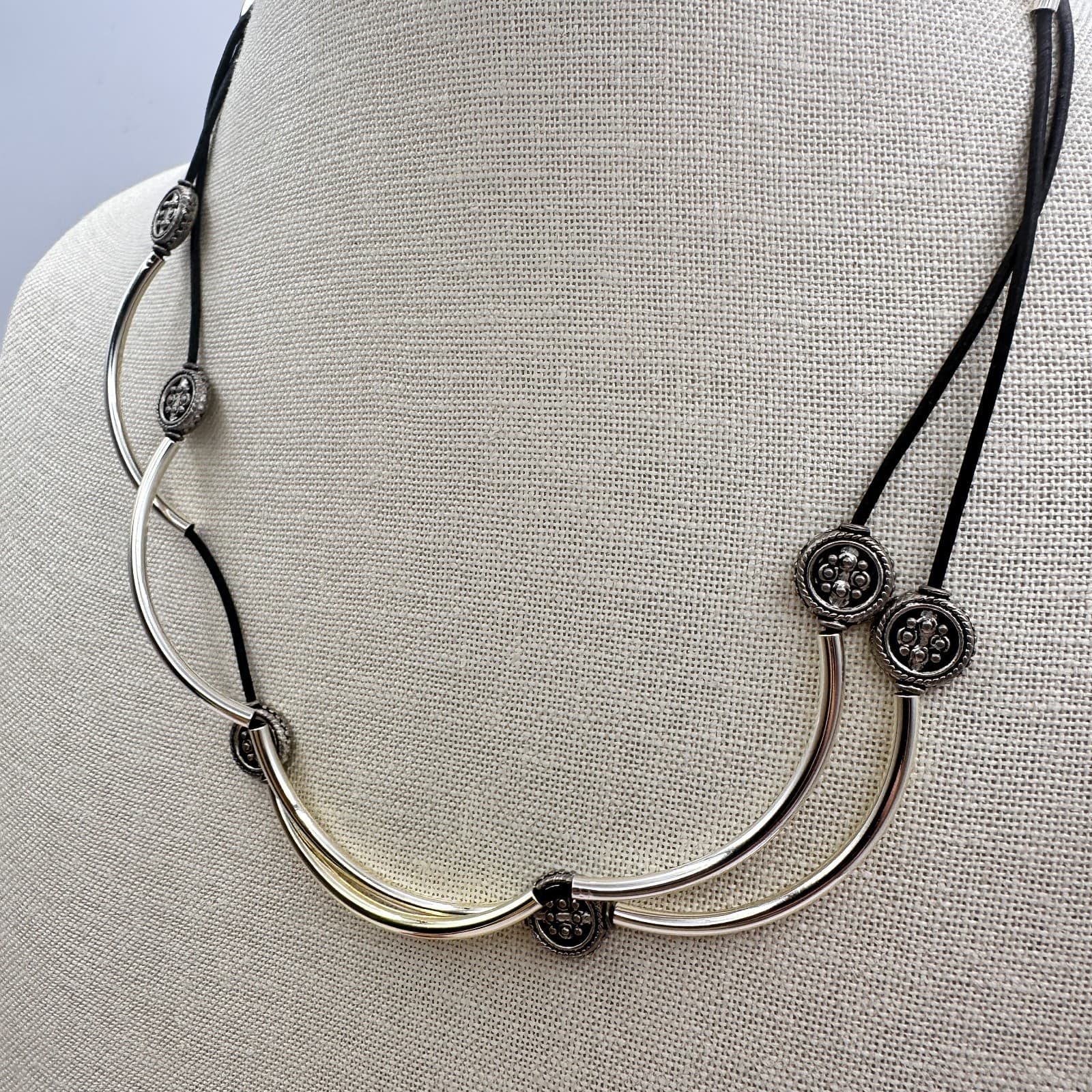 Vintage 90s Silver Tone Curved Tube Black Cord Necklace Boho Statement Jewelry - Thumbnail 5