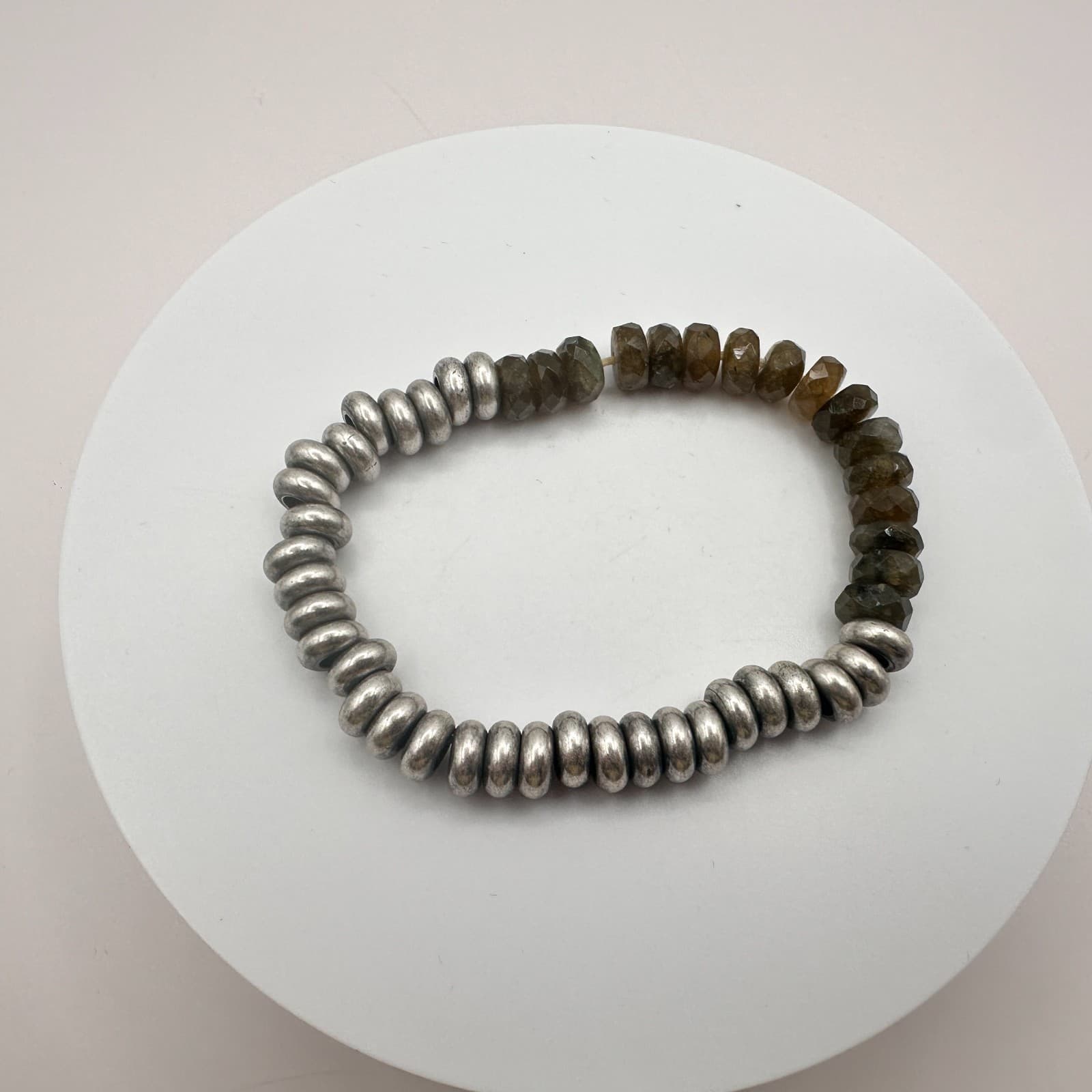 Vintage 90s Silver Tone Beaded Stretch Bracelet Boho Classic Fashion Jewelry - Thumbnail 2