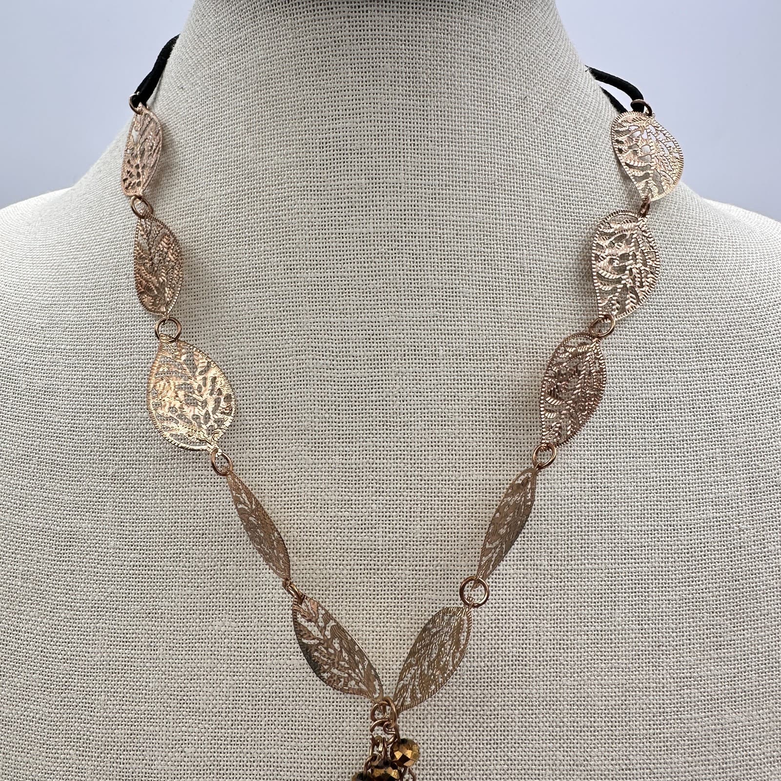 Vintage Y2K Gold Tone Filigree Leaf Necklace Boho Beaded Fringe Women's Jewelry - Thumbnail 7