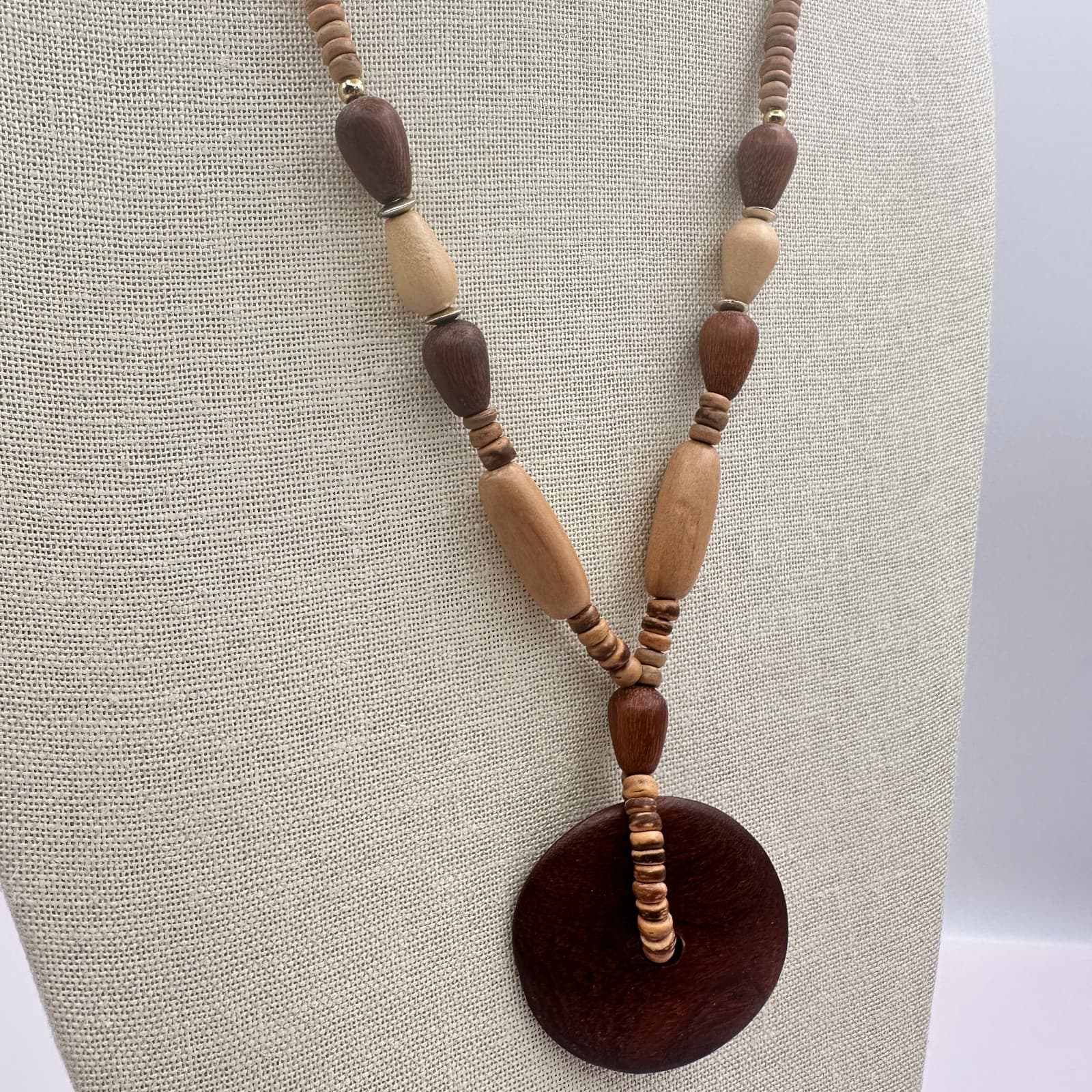 Vintage 90s Wooden Beaded Round Pendant Necklace Boho Statement Women's Jewelry - Thumbnail 7