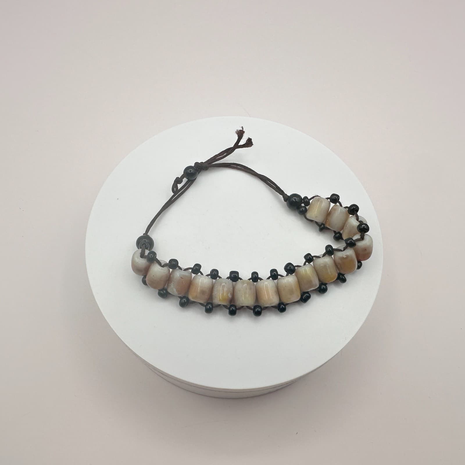 Vintage 90s Boho Black Seed Beaded Bracelet Statement Women's Classic Jewelry - Thumbnail 7