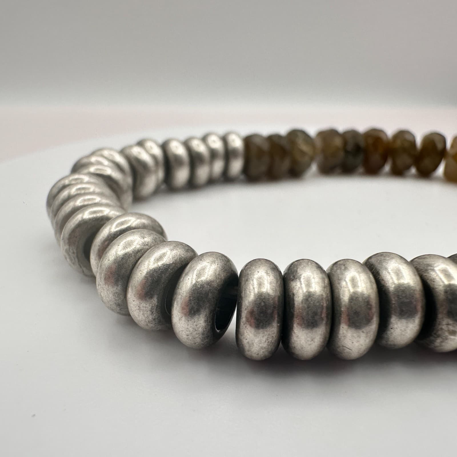 Vintage 90s Silver Tone Beaded Stretch Bracelet Boho Classic Fashion Jewelry - Thumbnail 5