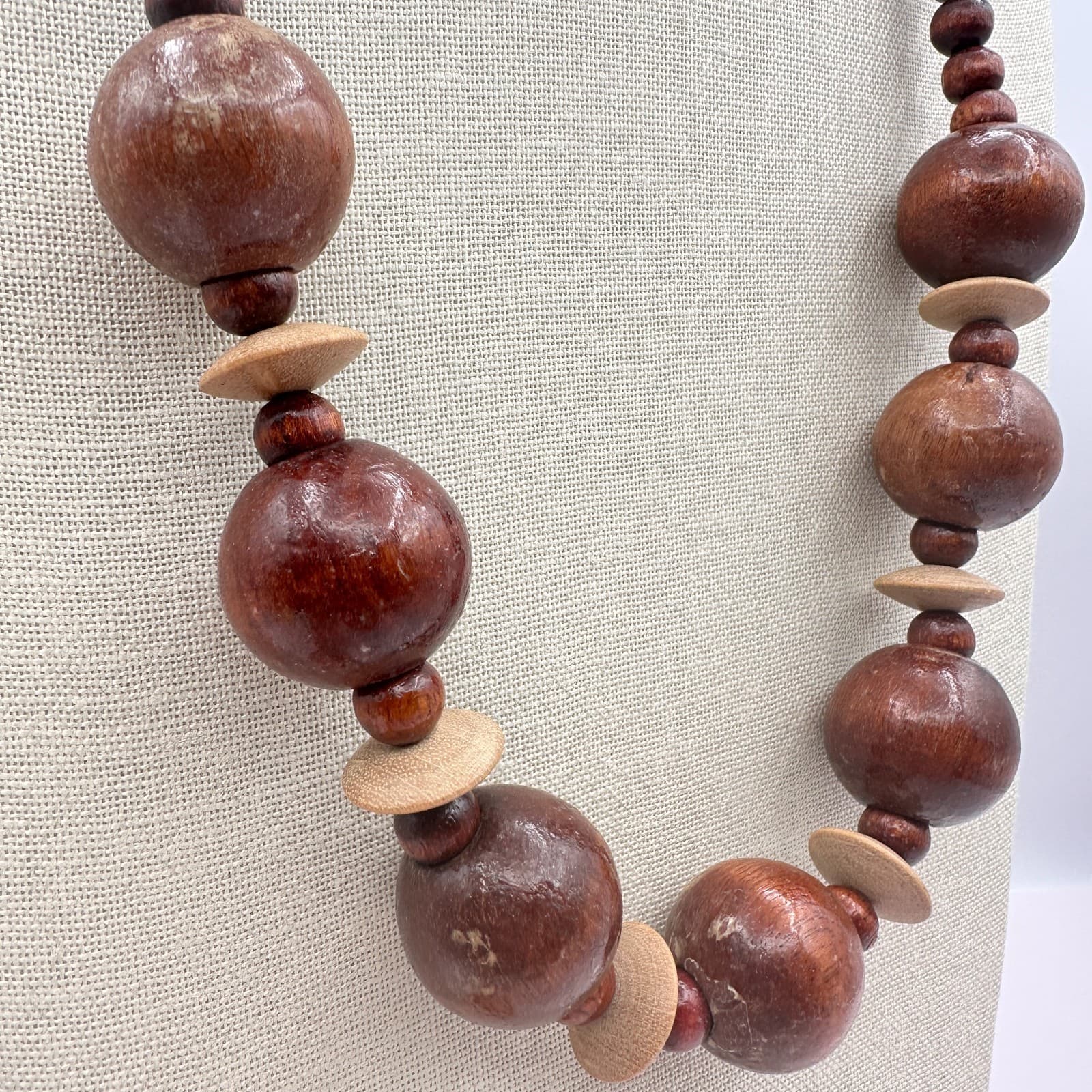 Vintage 90s Chunky Wood Round Beads Necklace Brown Statement Graduated Jewelry - Thumbnail 4